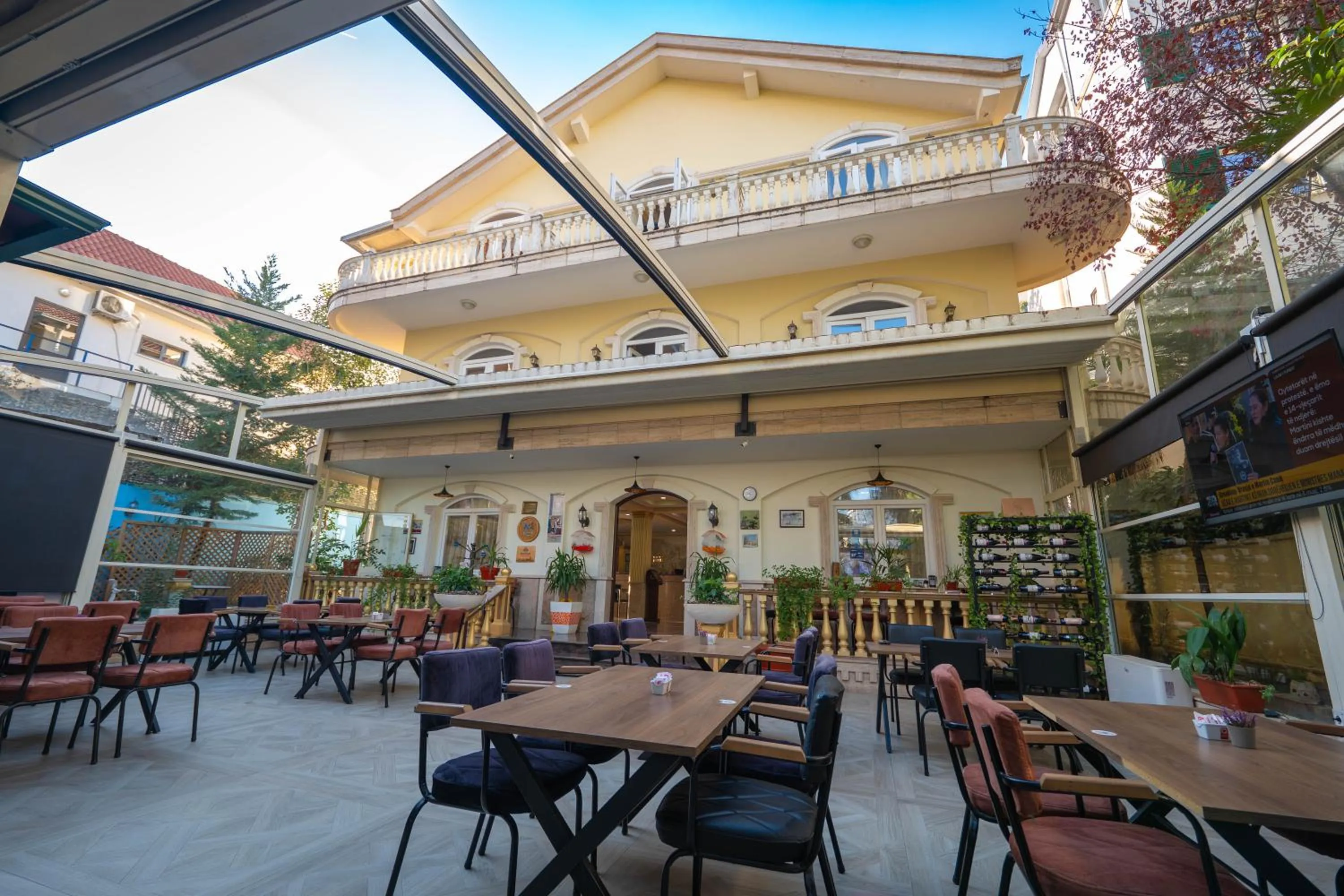 Property building in Olimpic Hotel