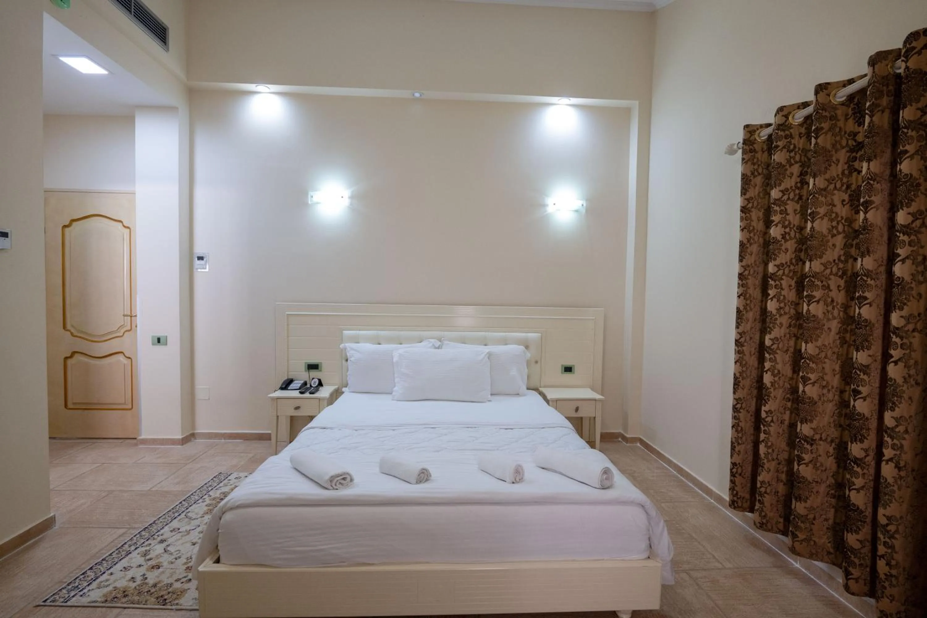 Bed in Olimpic Hotel