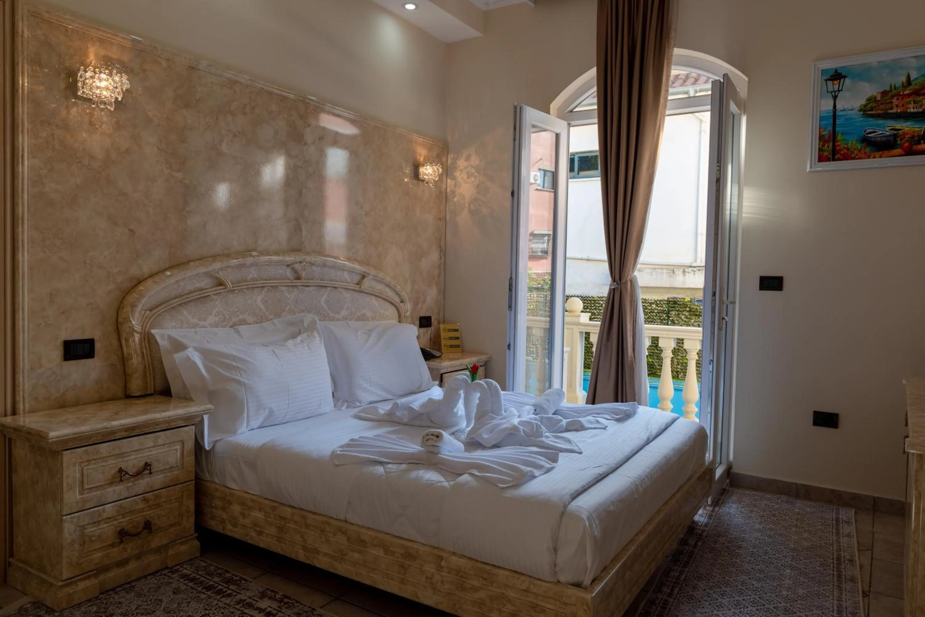 Living room, Bed in Olimpic Hotel