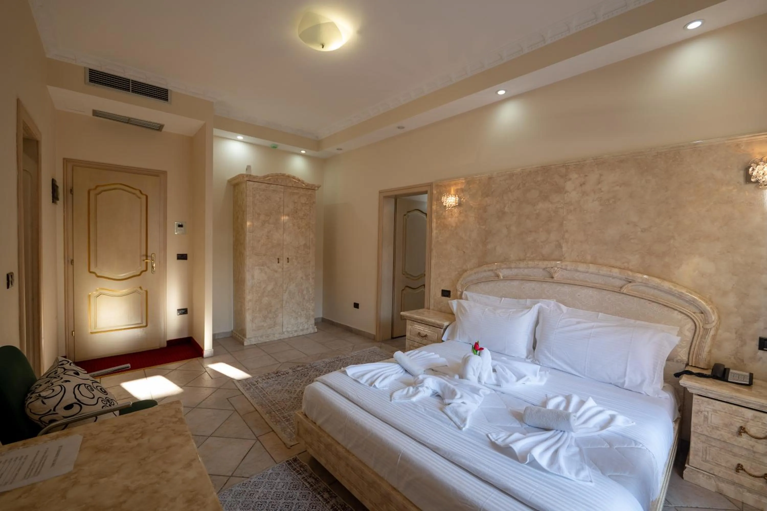 Bed in Olimpic Hotel