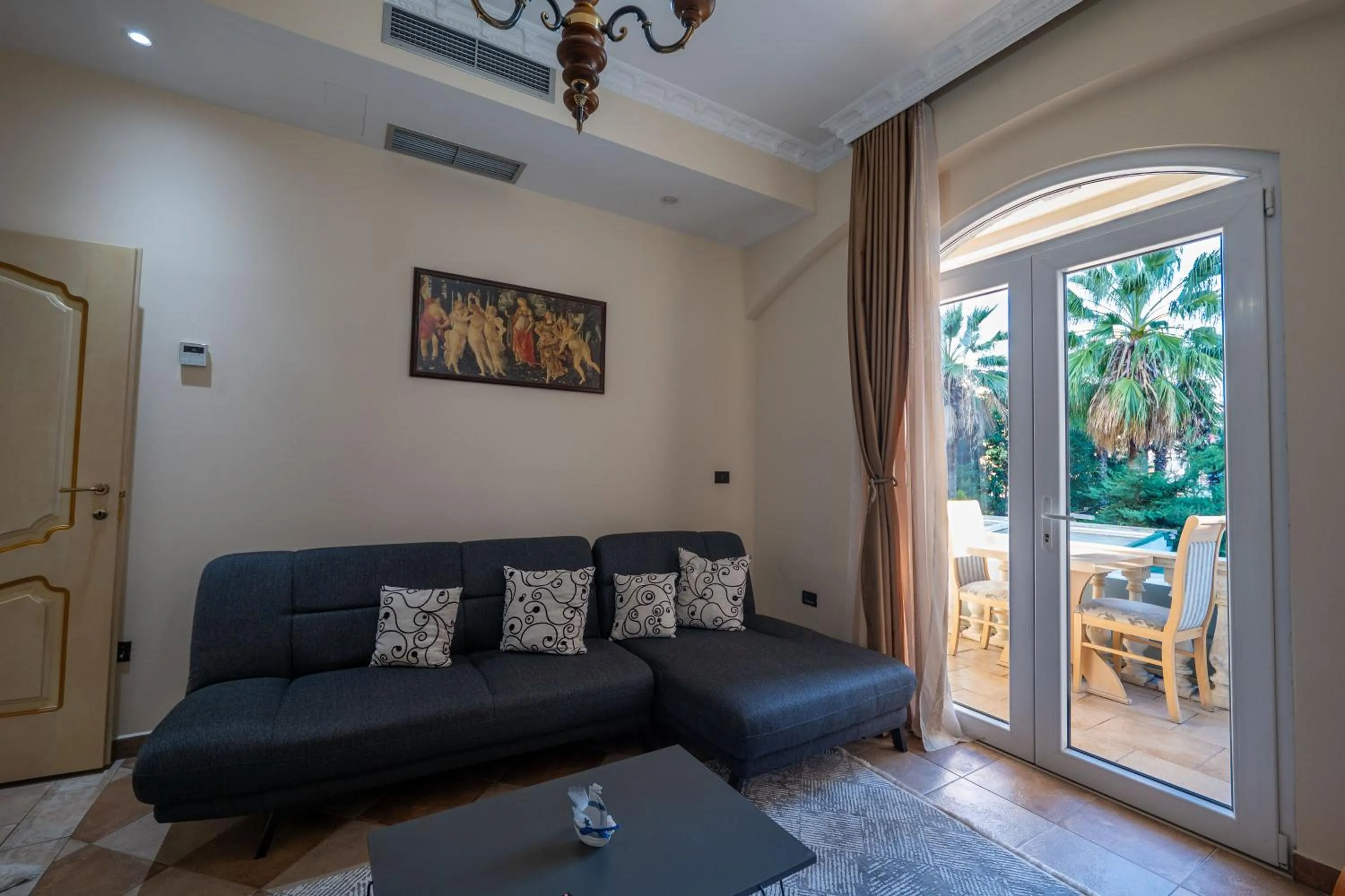 Living room in Olimpic Hotel