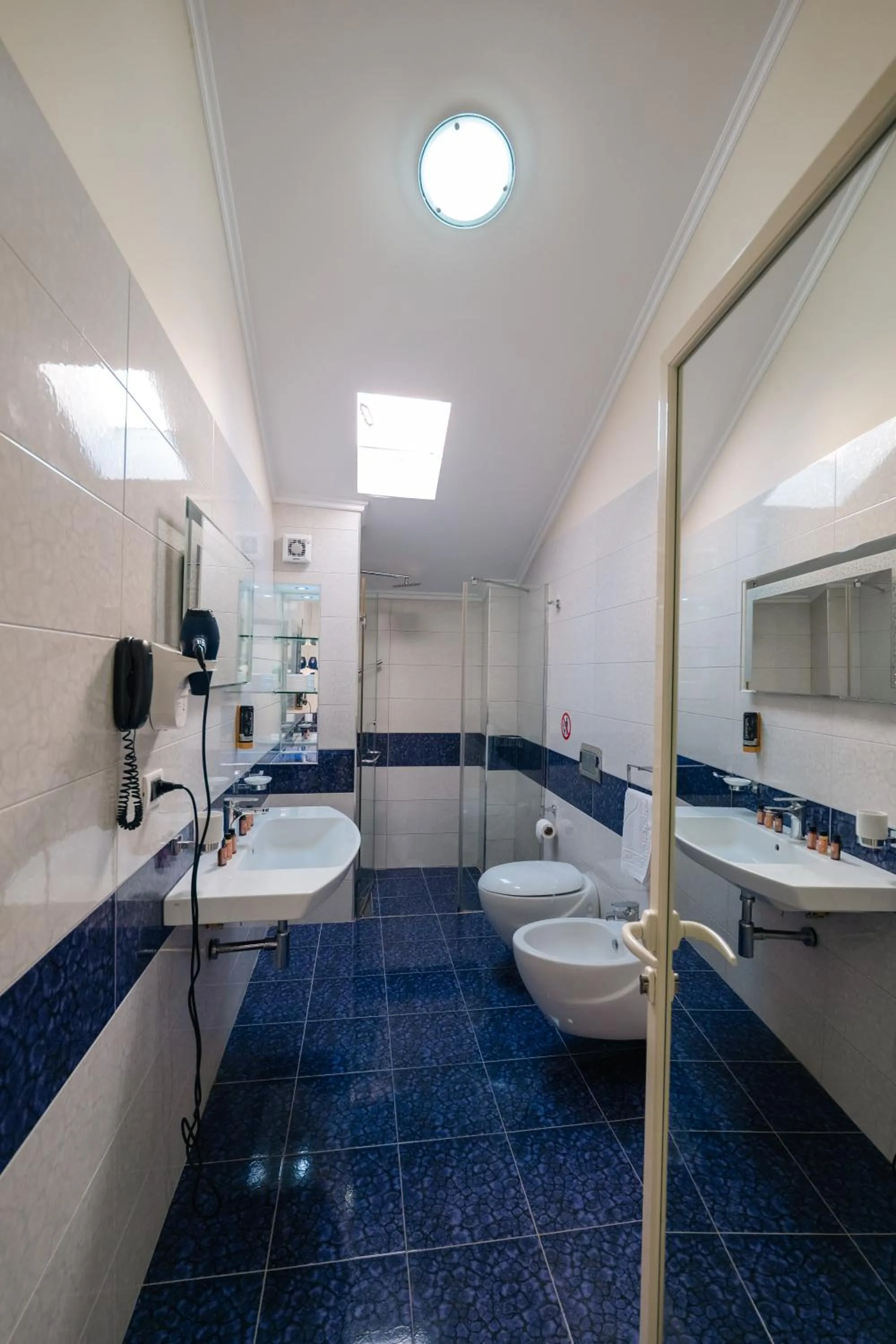 Shower in Olimpic Hotel