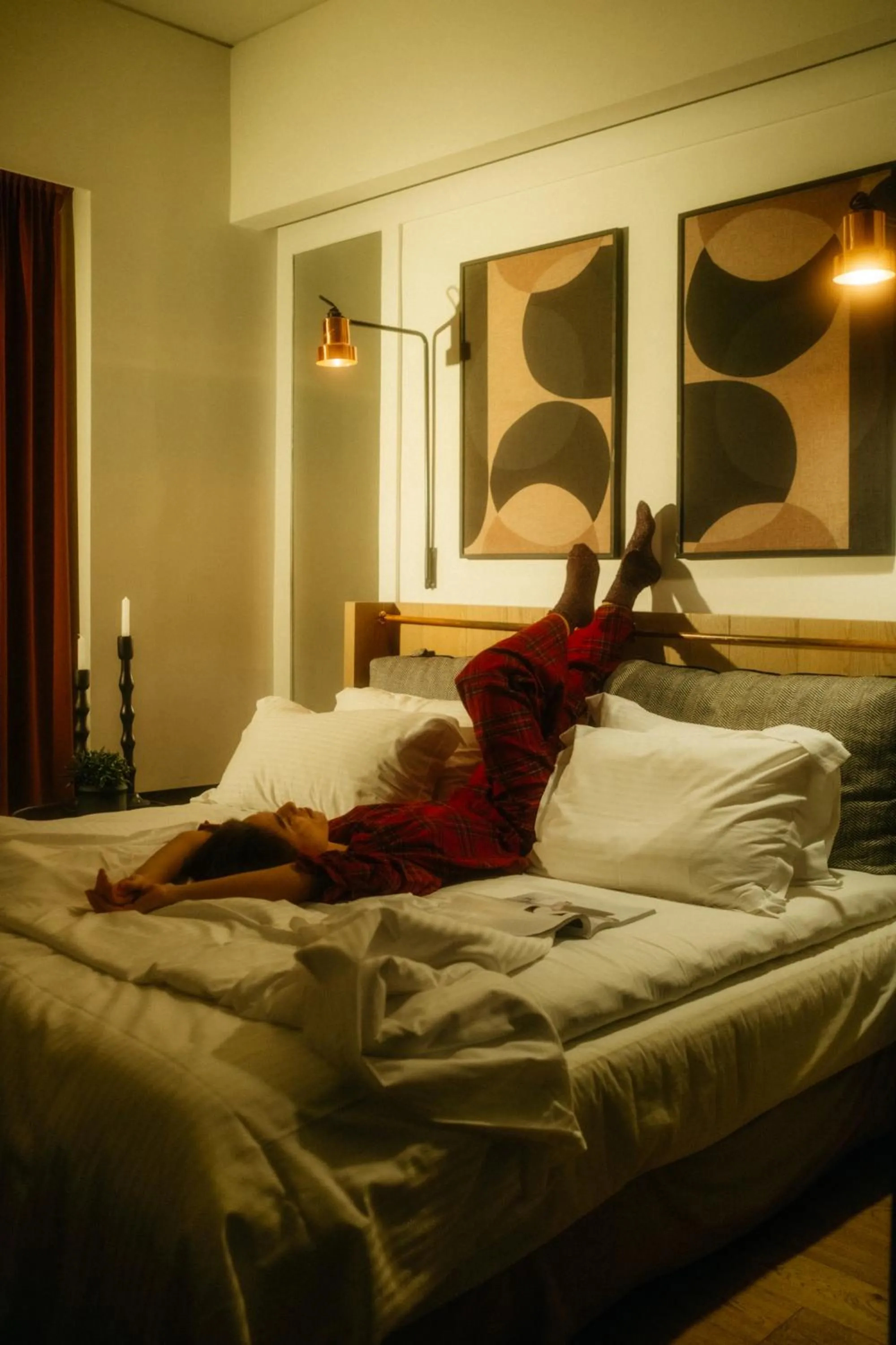 Bed in Niki Athens Hotel