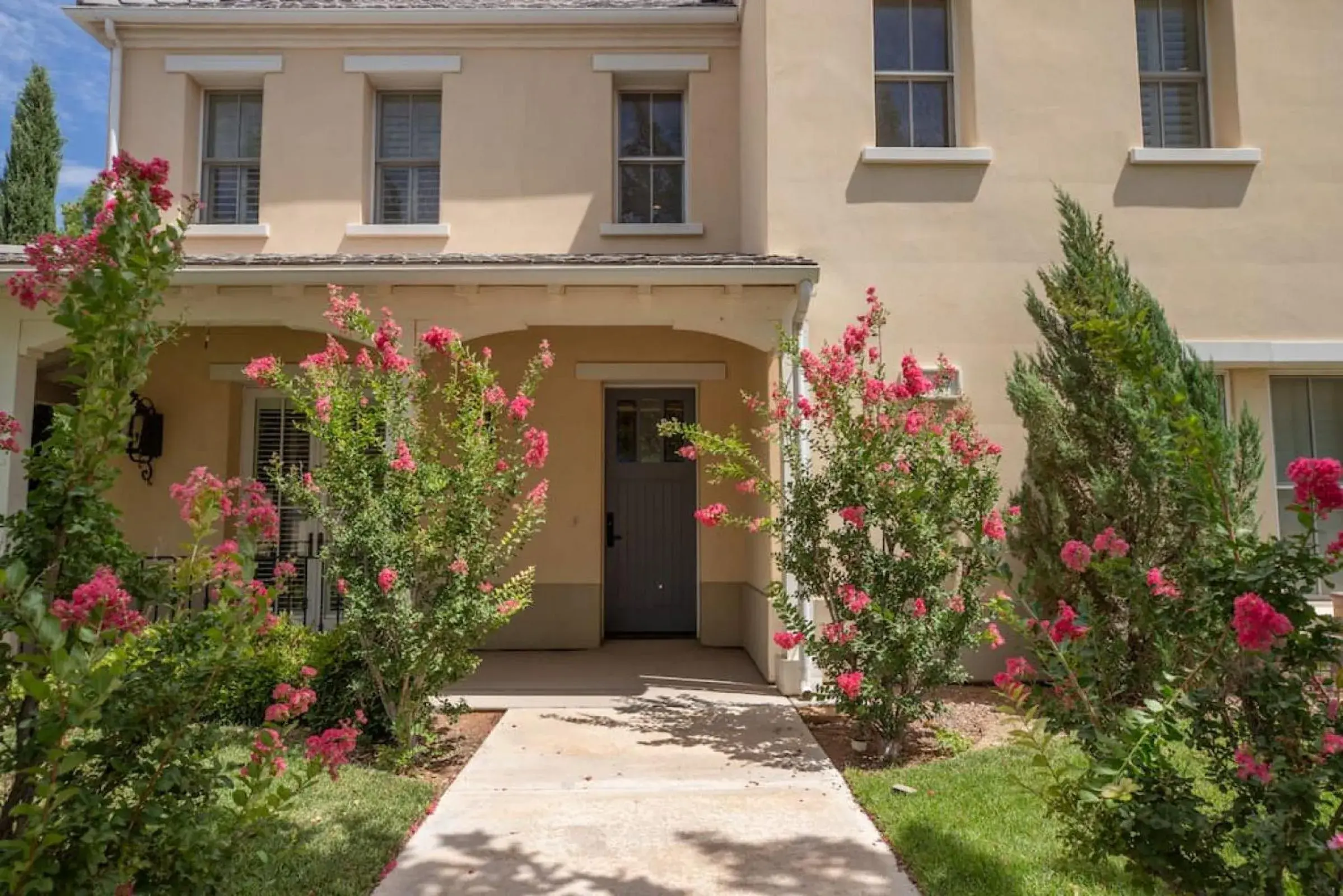 Mirabella Villa Private Pool and Outdoor Kitchen Mirabella Villa Private Pool and Outdoor Kitchen