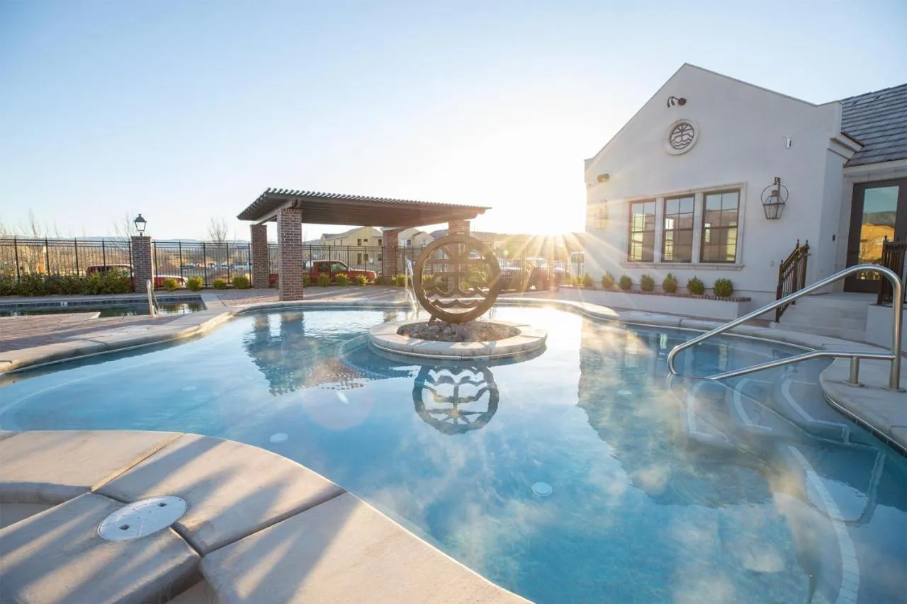 Paramount Luxury Villa with Swim Spa Sleeps 39