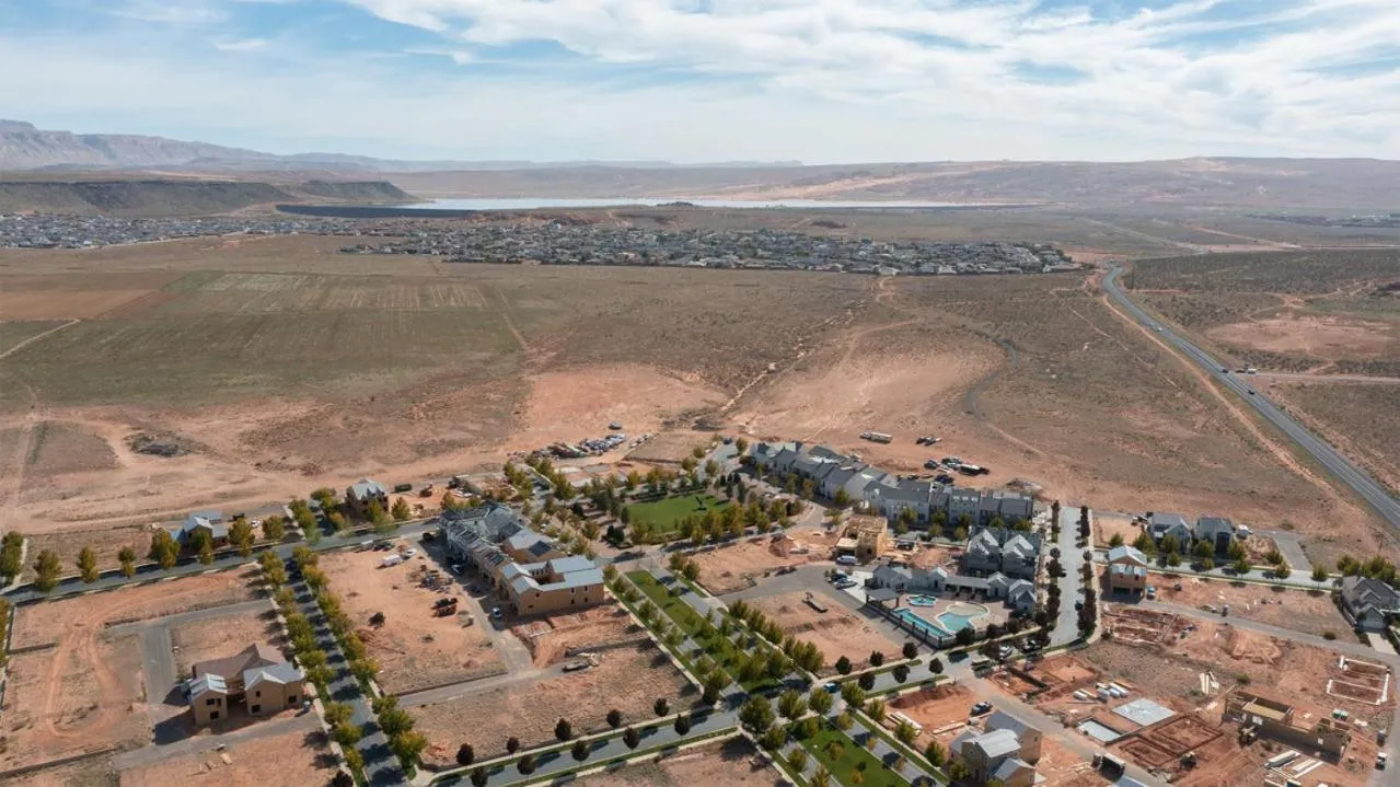 Paramount Luxury Villa with Swim Spa Sleeps 39