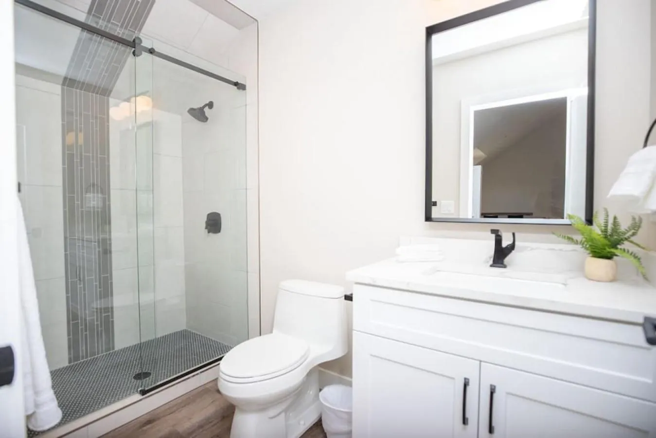 Paramount Luxury Villa with Swim Spa Sleeps 39