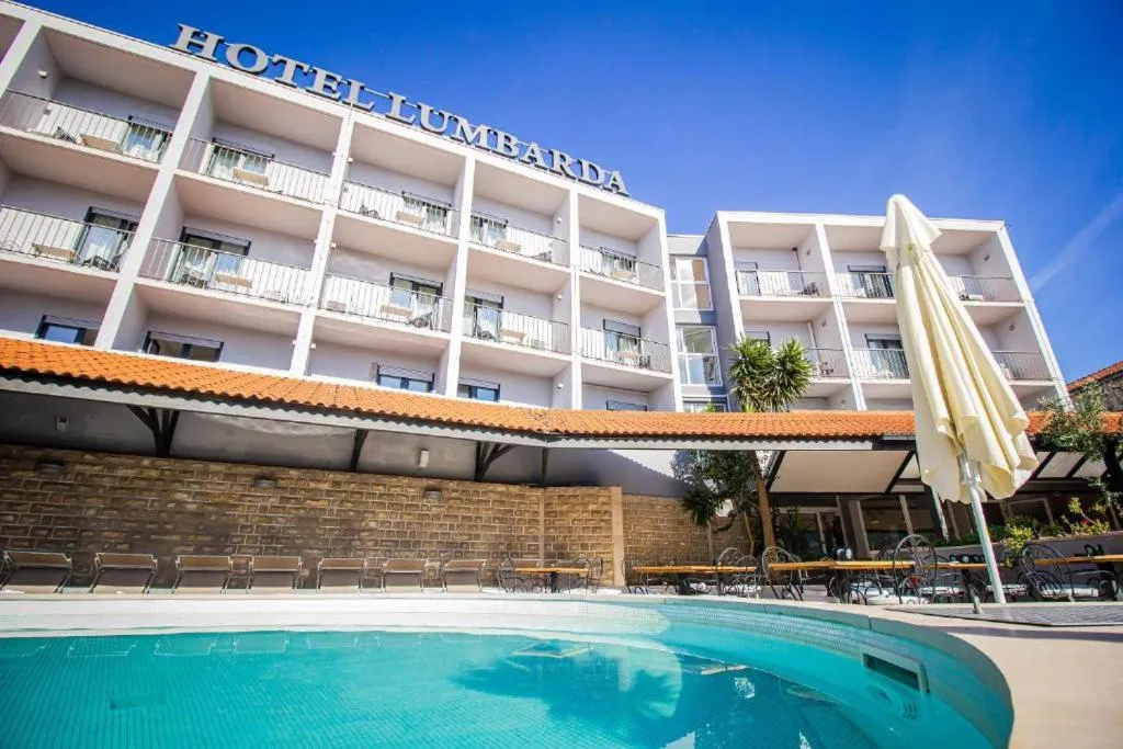 Swimming pool in Hotel Lumbarda