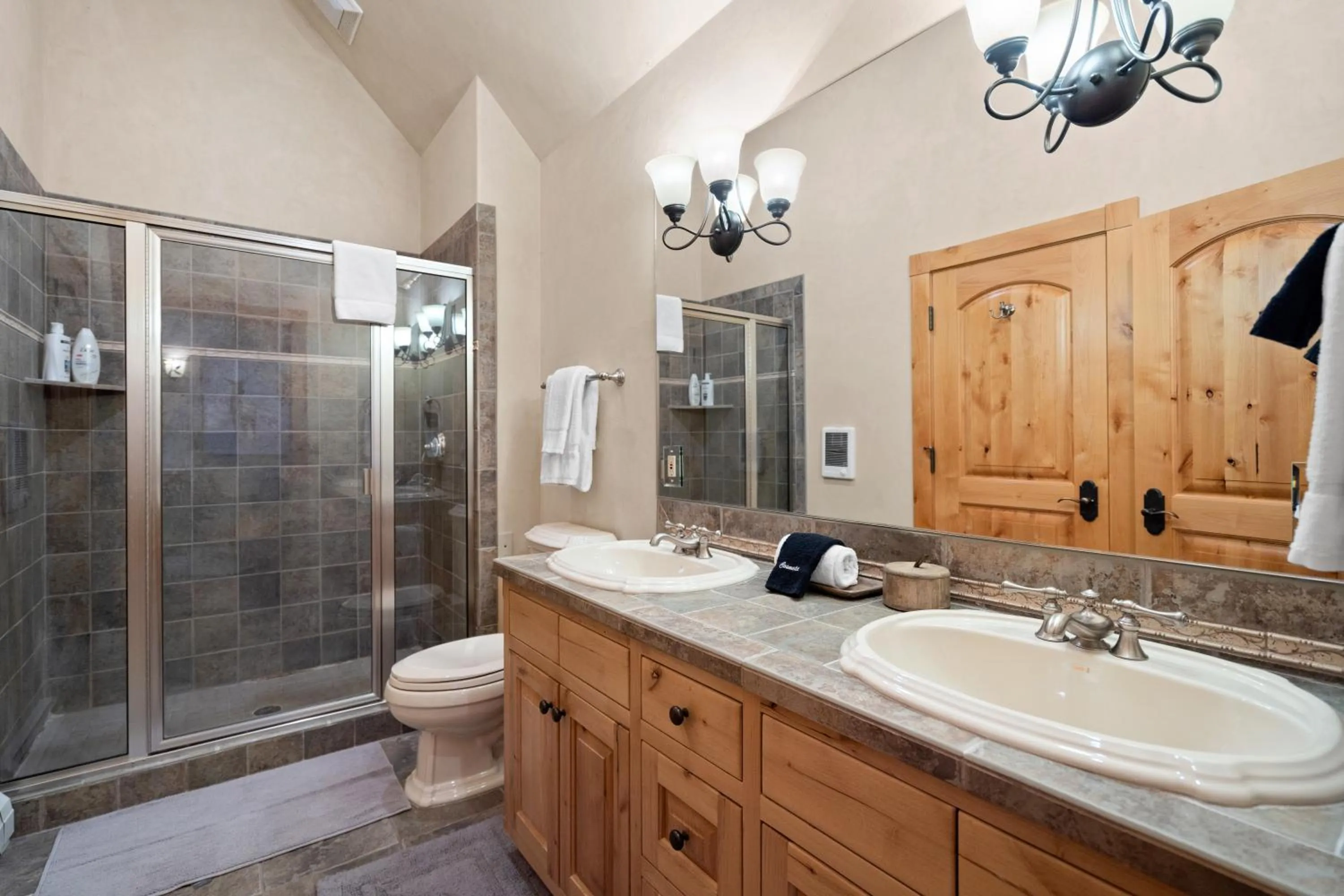 The Grand Alpine Lodge