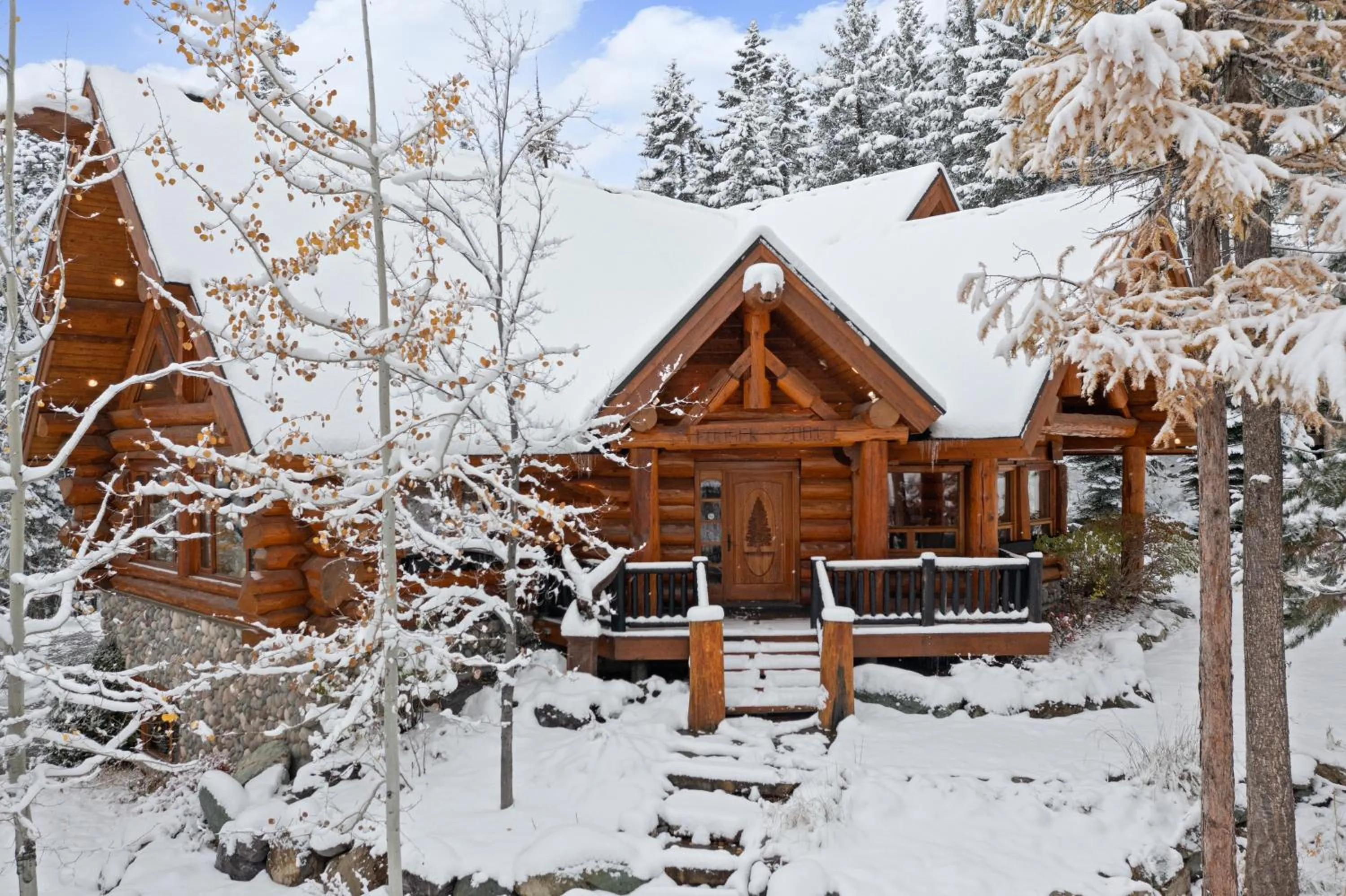 The Grand Alpine Lodge