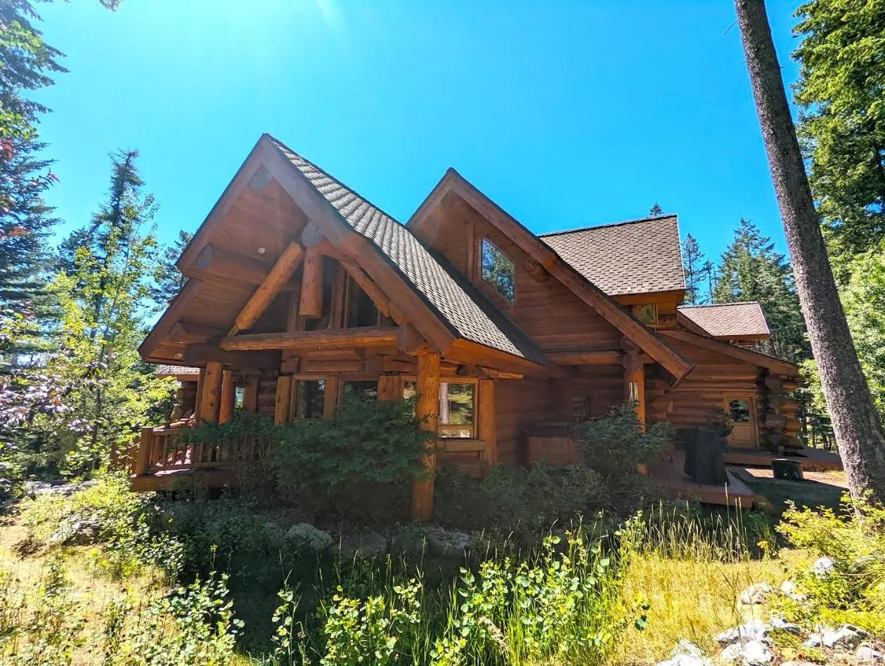 The Grand Alpine Lodge