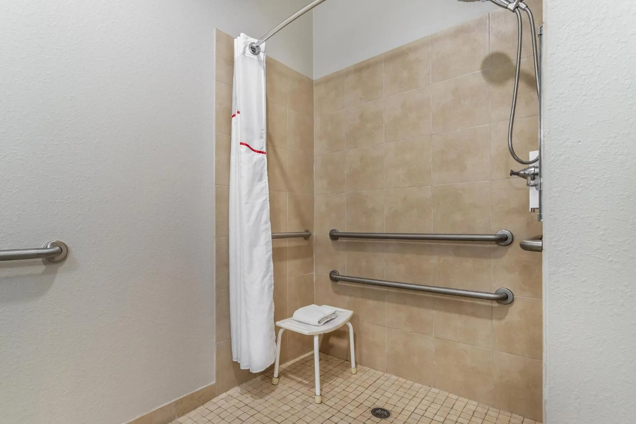 Bathroom in Red Roof Inn La Porte