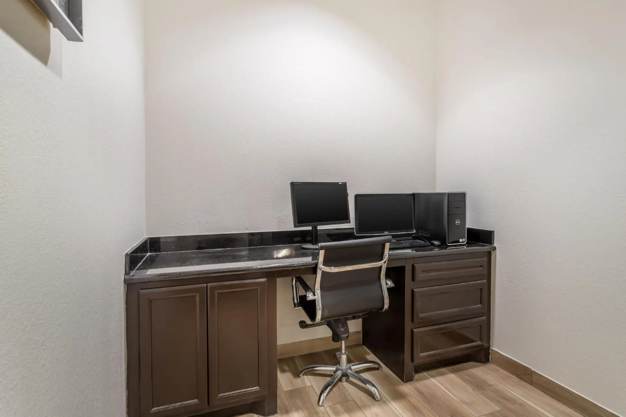 Business facilities in Red Roof Inn La Porte