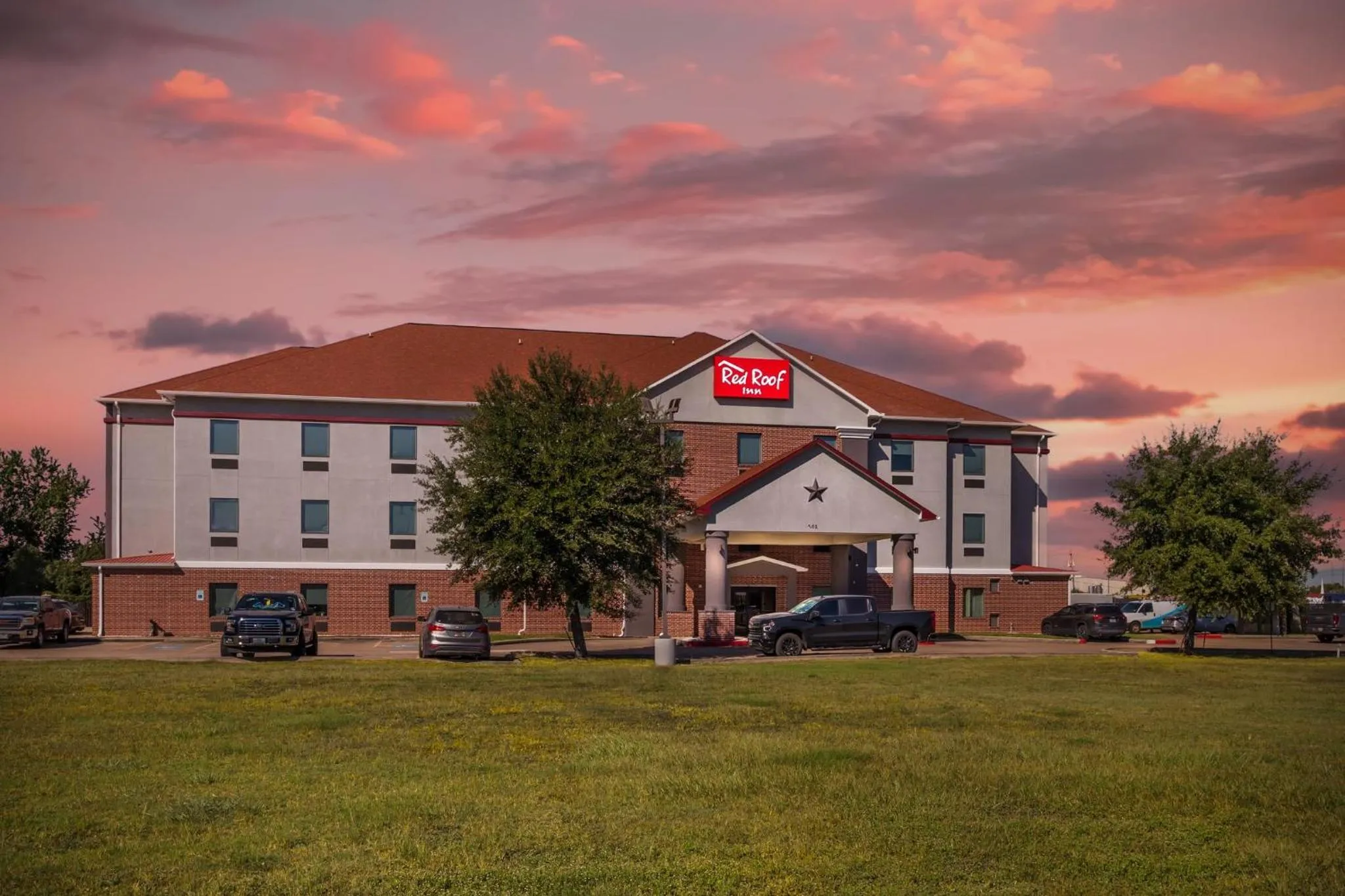 Facade/entrance in Red Roof Inn La Porte