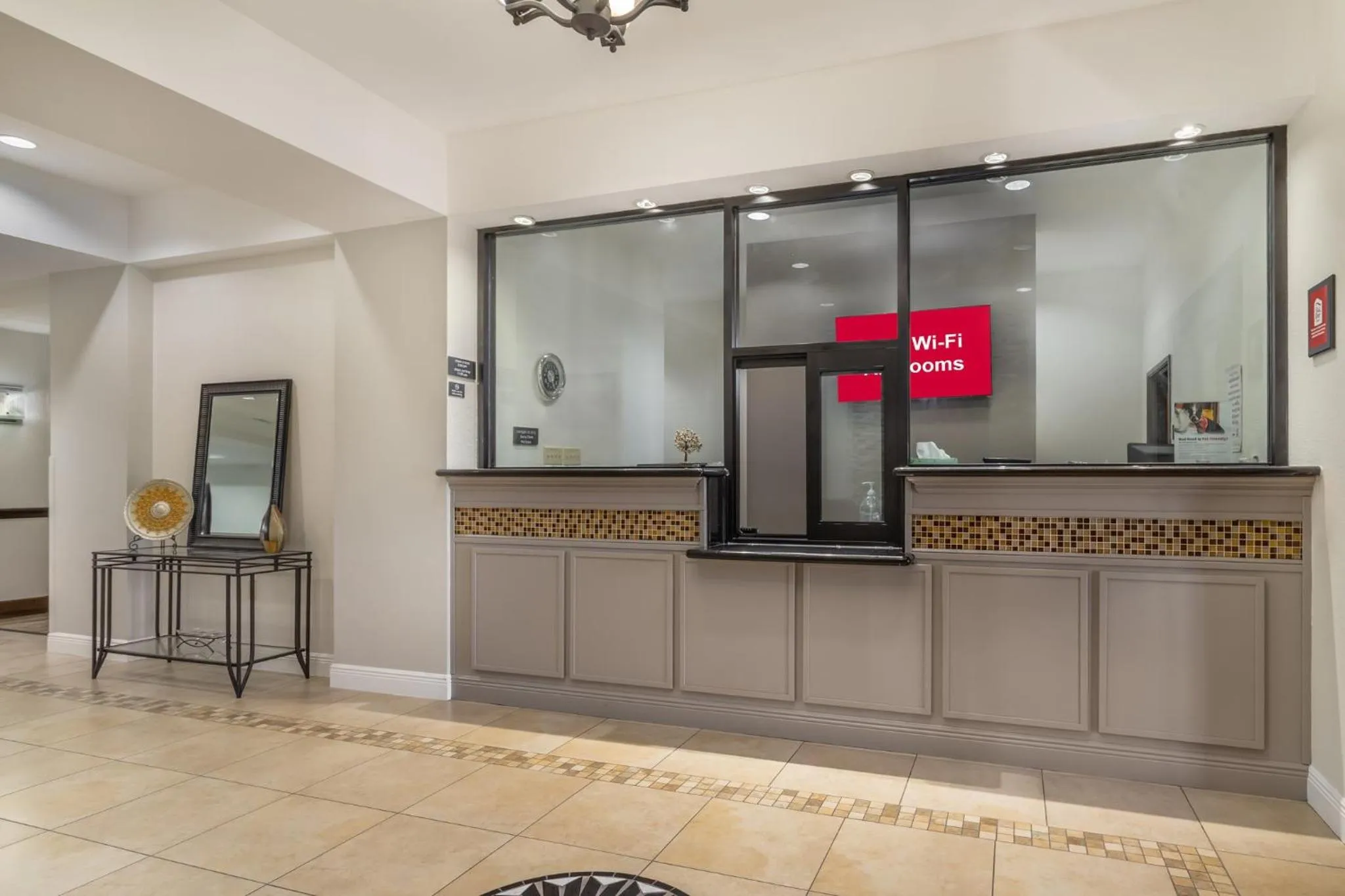 Lobby or reception in Red Roof Inn La Porte