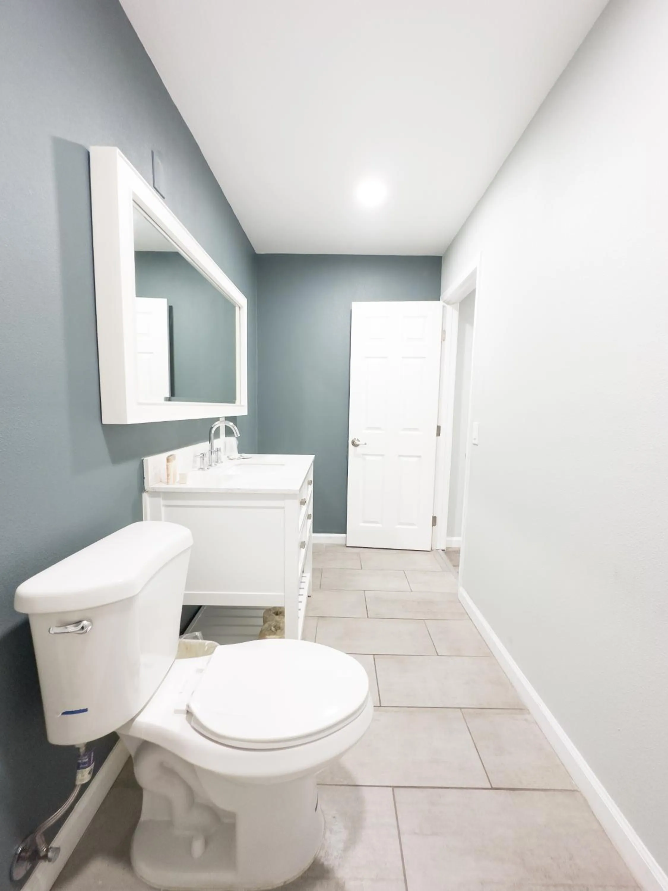 Bathroom in Rosemead Motel