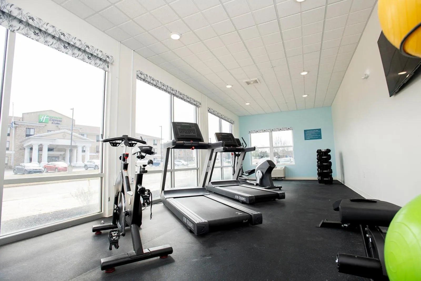 Fitness centre/facilities in THE NEST