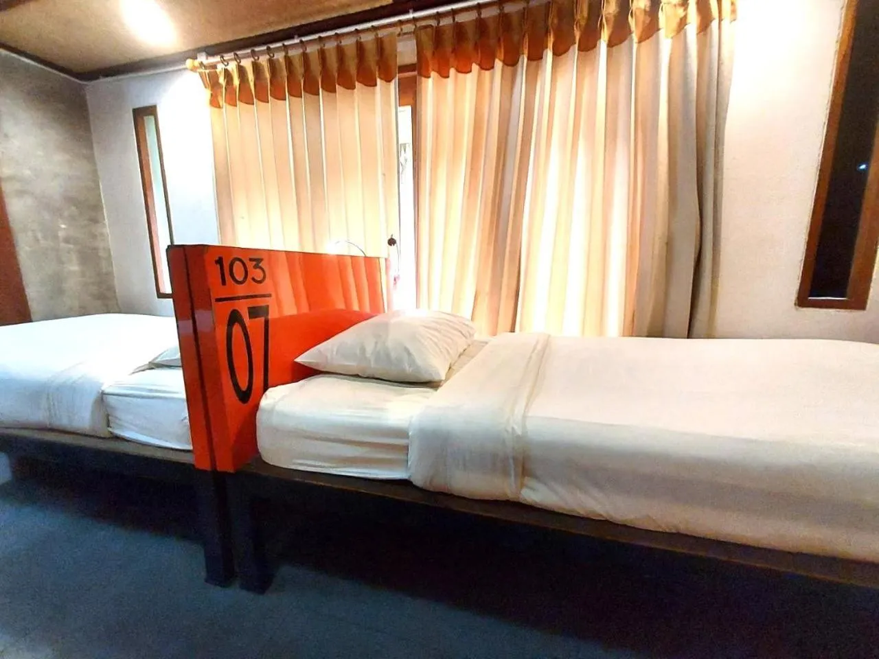 bunk bed, Bed in Mad Monkey Pai