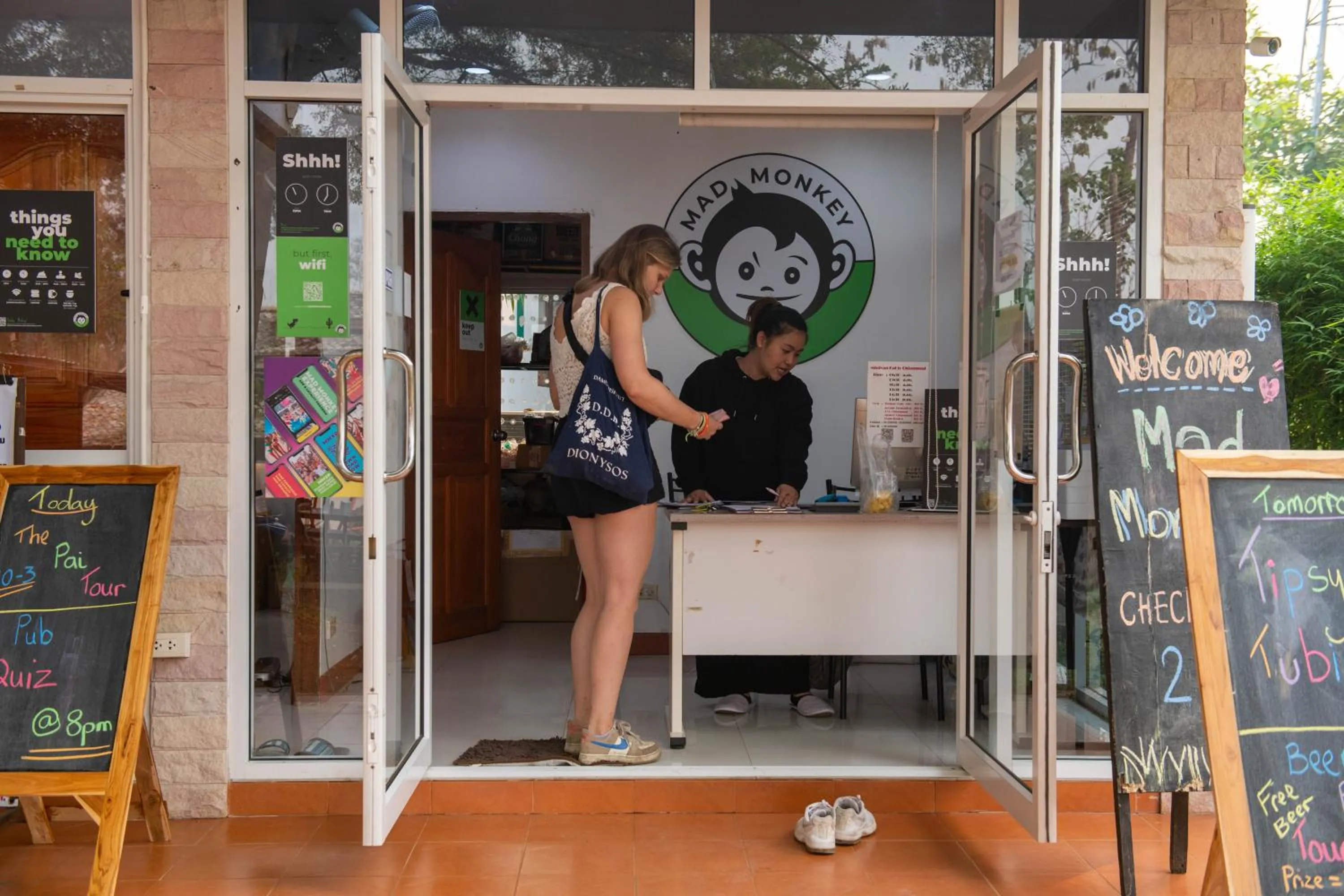 Lobby or reception in Mad Monkey Pai