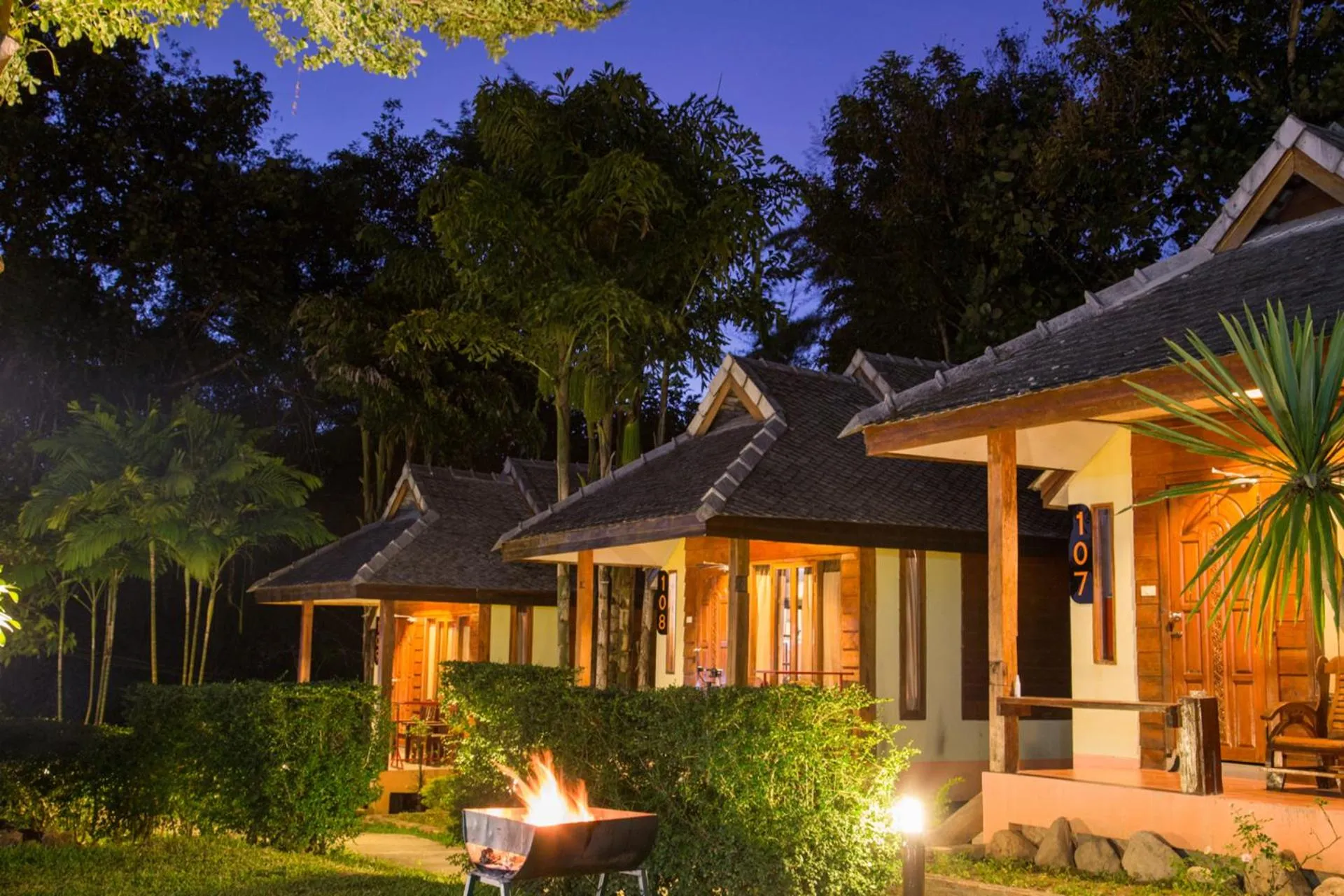 Property building in Mad Monkey Pai