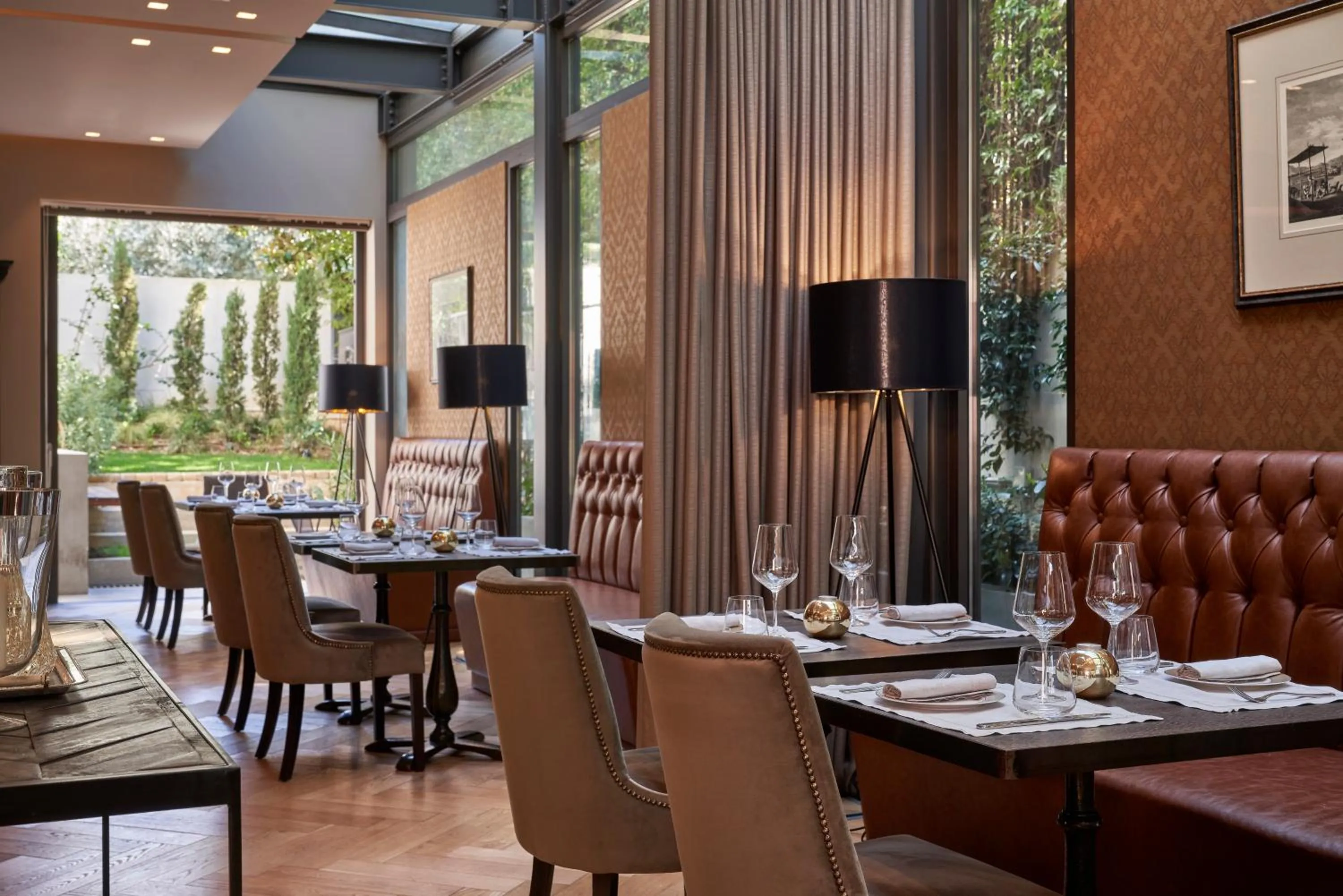 Restaurant/places to eat in Sea View Cityscape Hotel