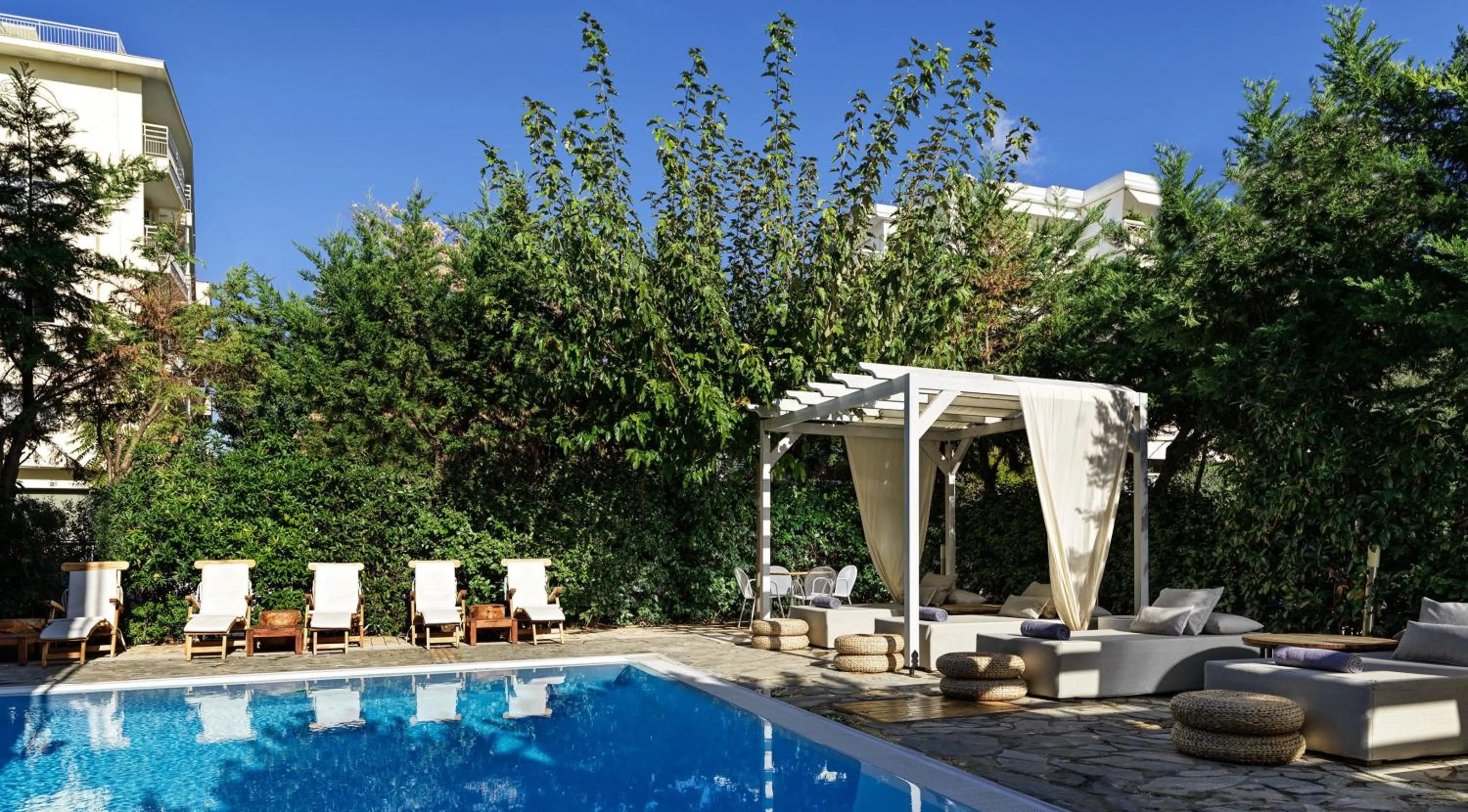 Day in Sea View Cityscape Hotel