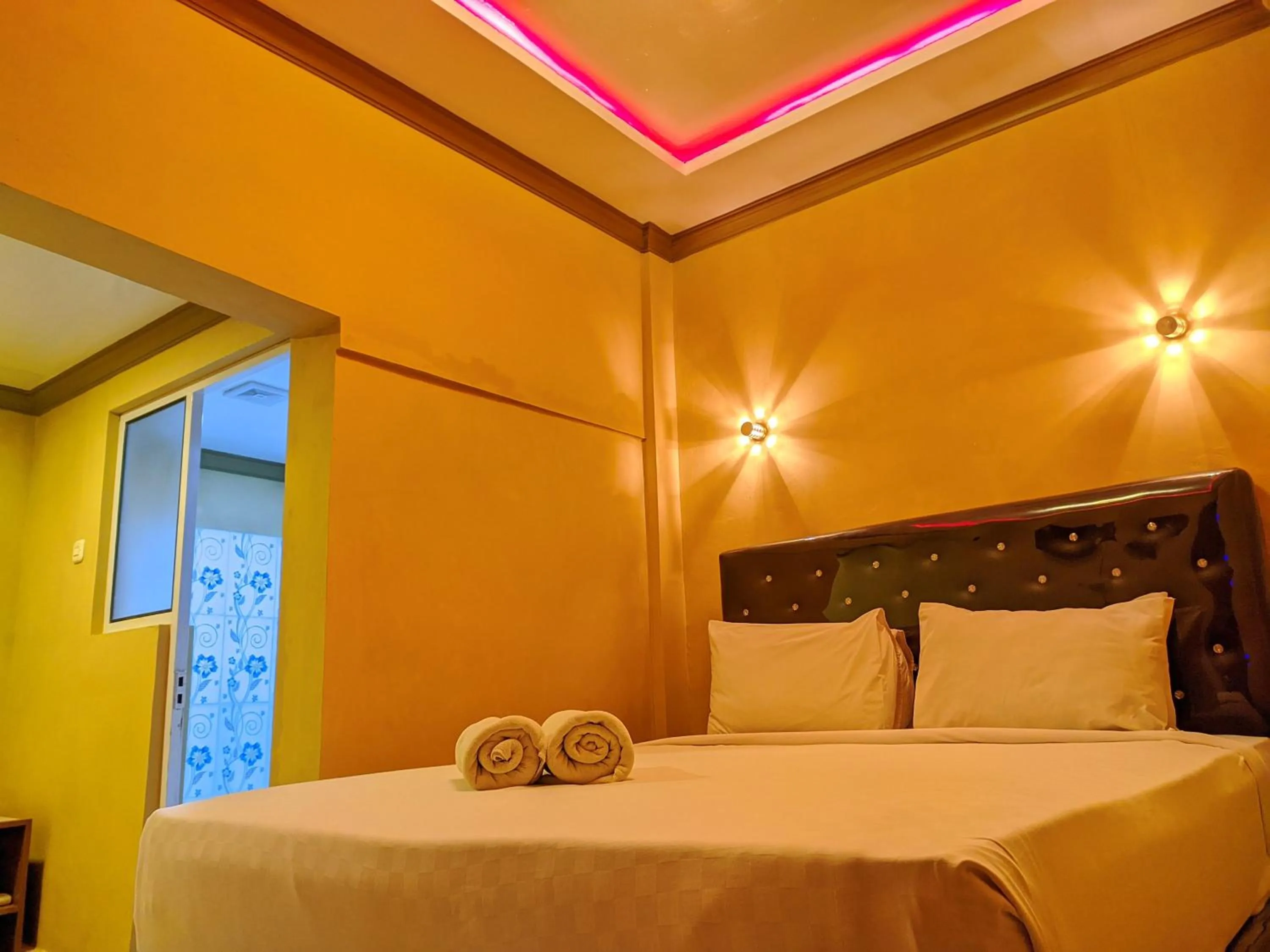 Bedroom, Bed in Tree Love Temanggung Hotel