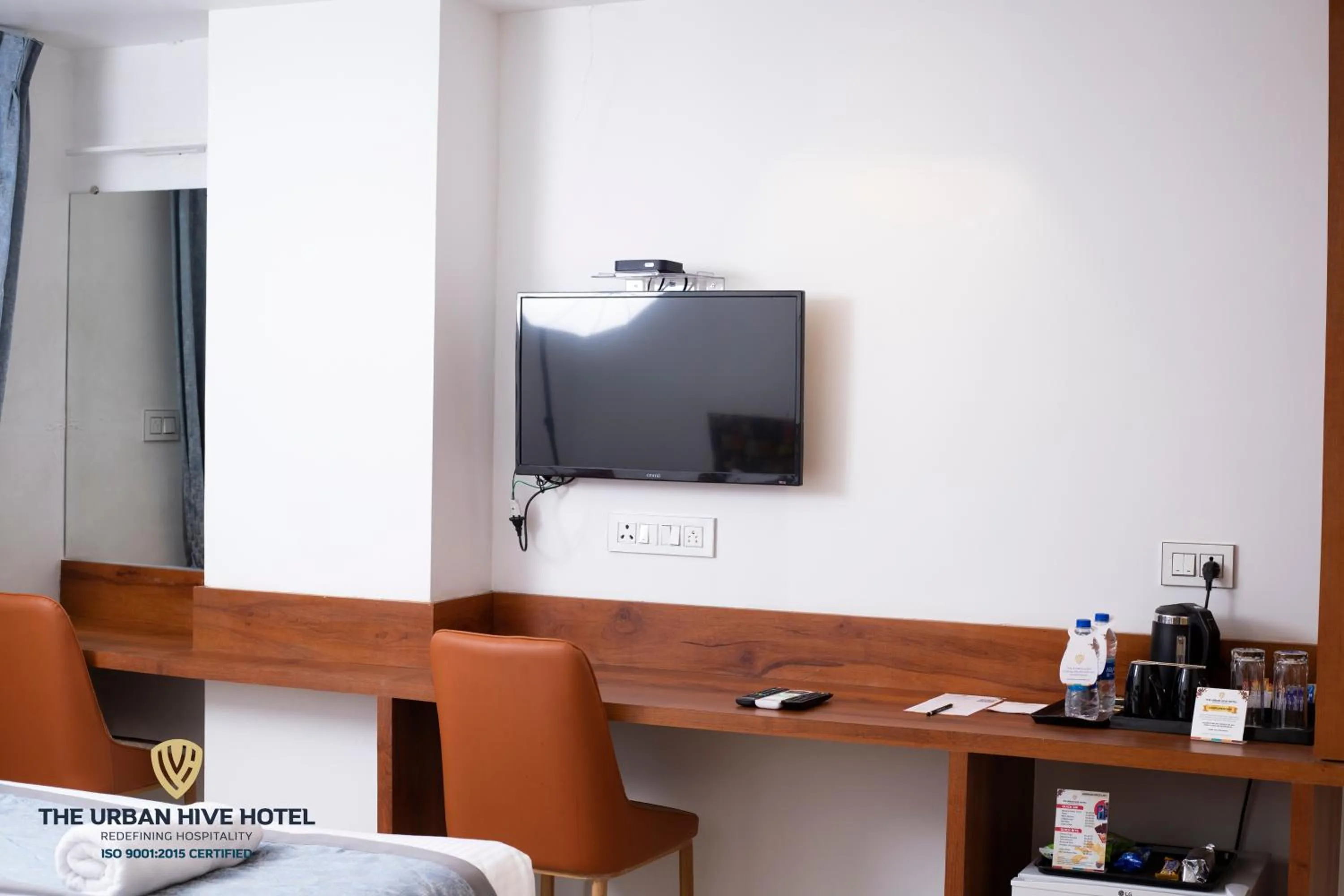 TV and multimedia in The Urban Hive Hotel