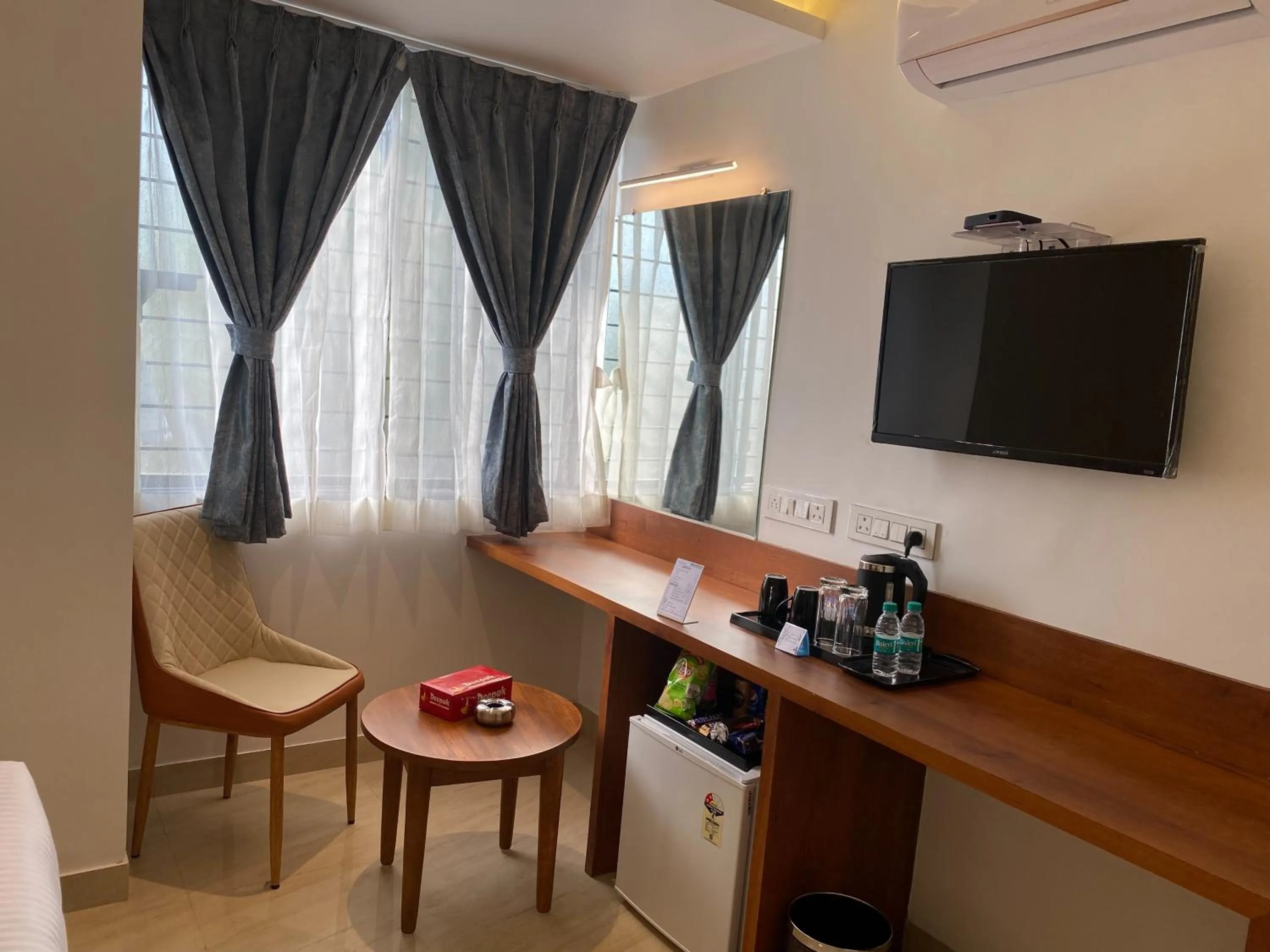 TV and multimedia in The Urban Hive Hotel