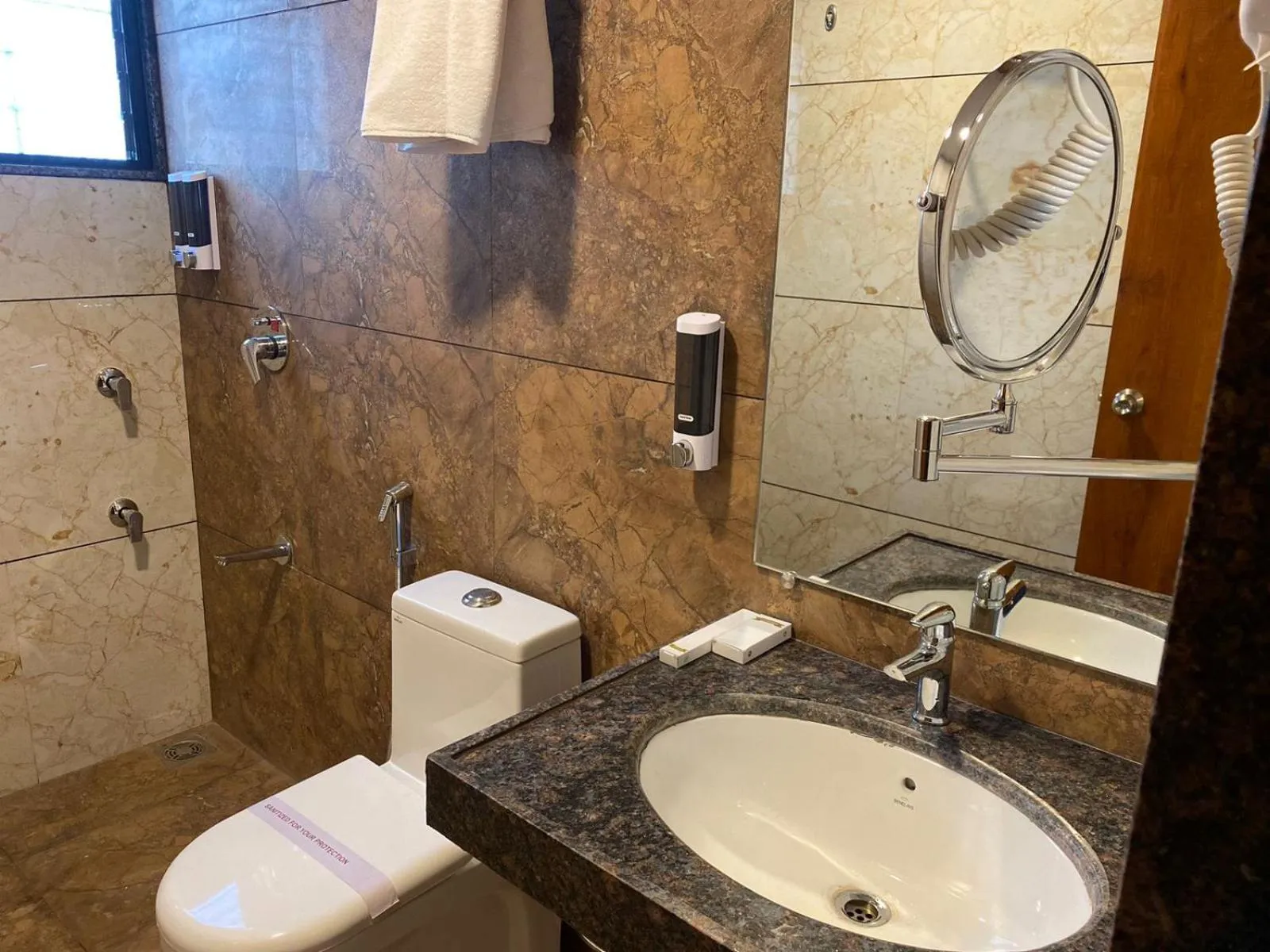 Shower in The Urban Hive Hotel