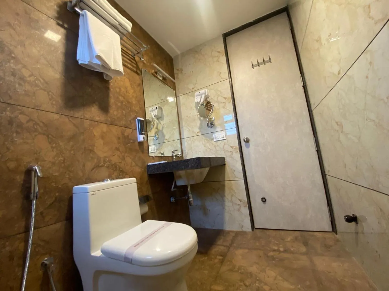 Shower in The Urban Hive Hotel