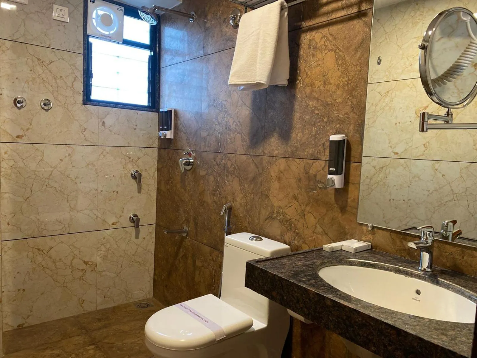 Shower in The Urban Hive Hotel