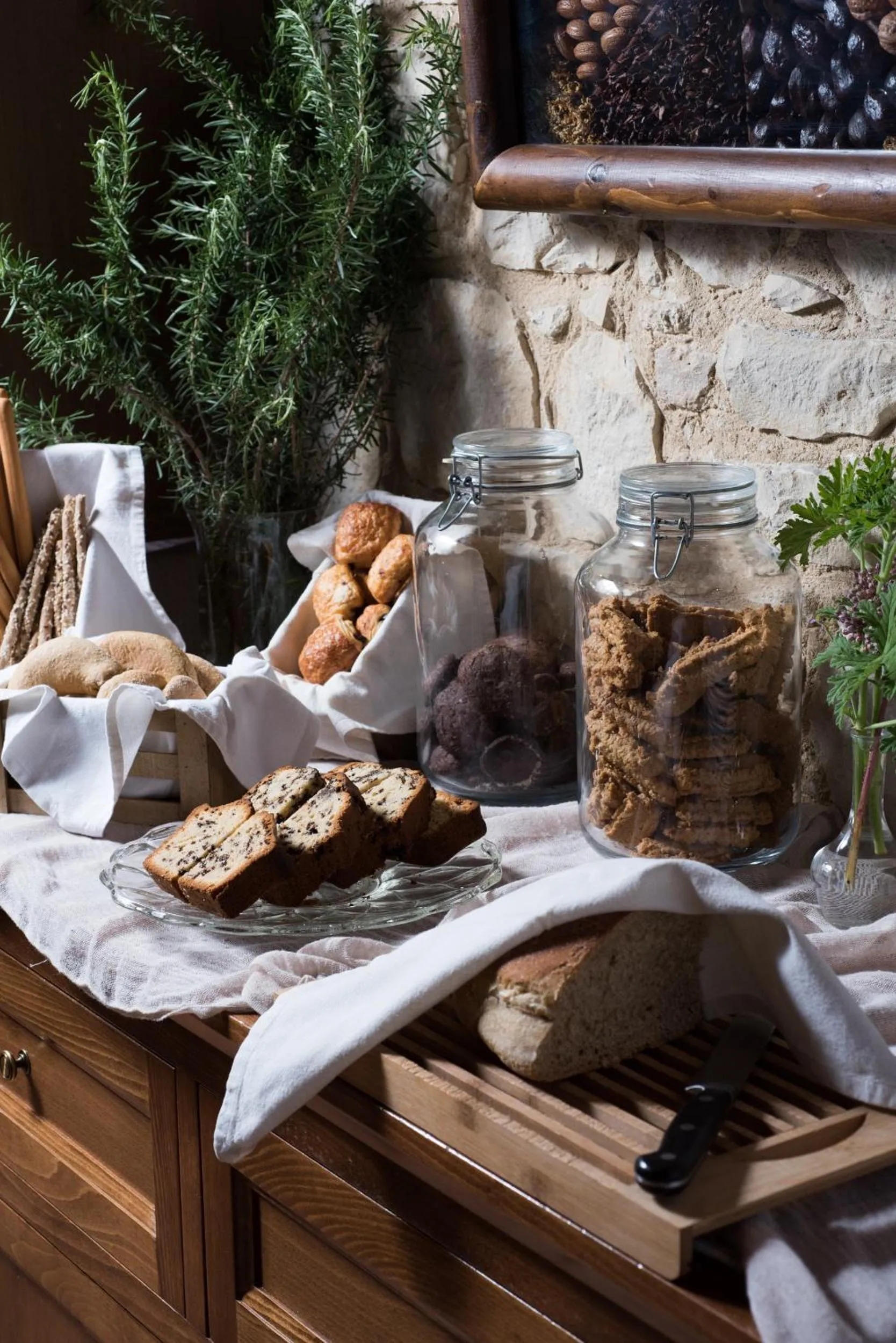 Buffet breakfast in Katalagari Country Suites