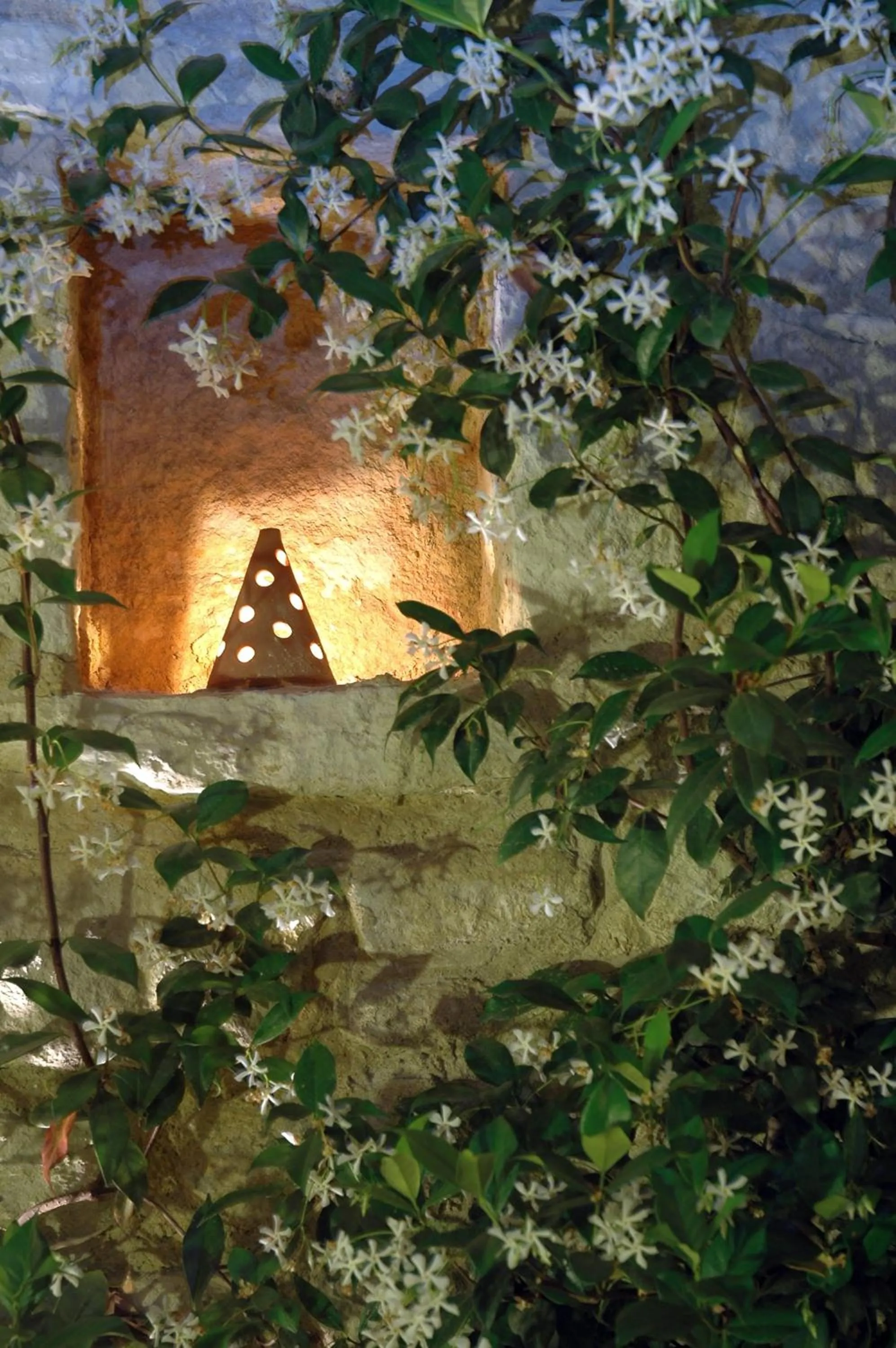 Decorative detail in Katalagari Country Suites