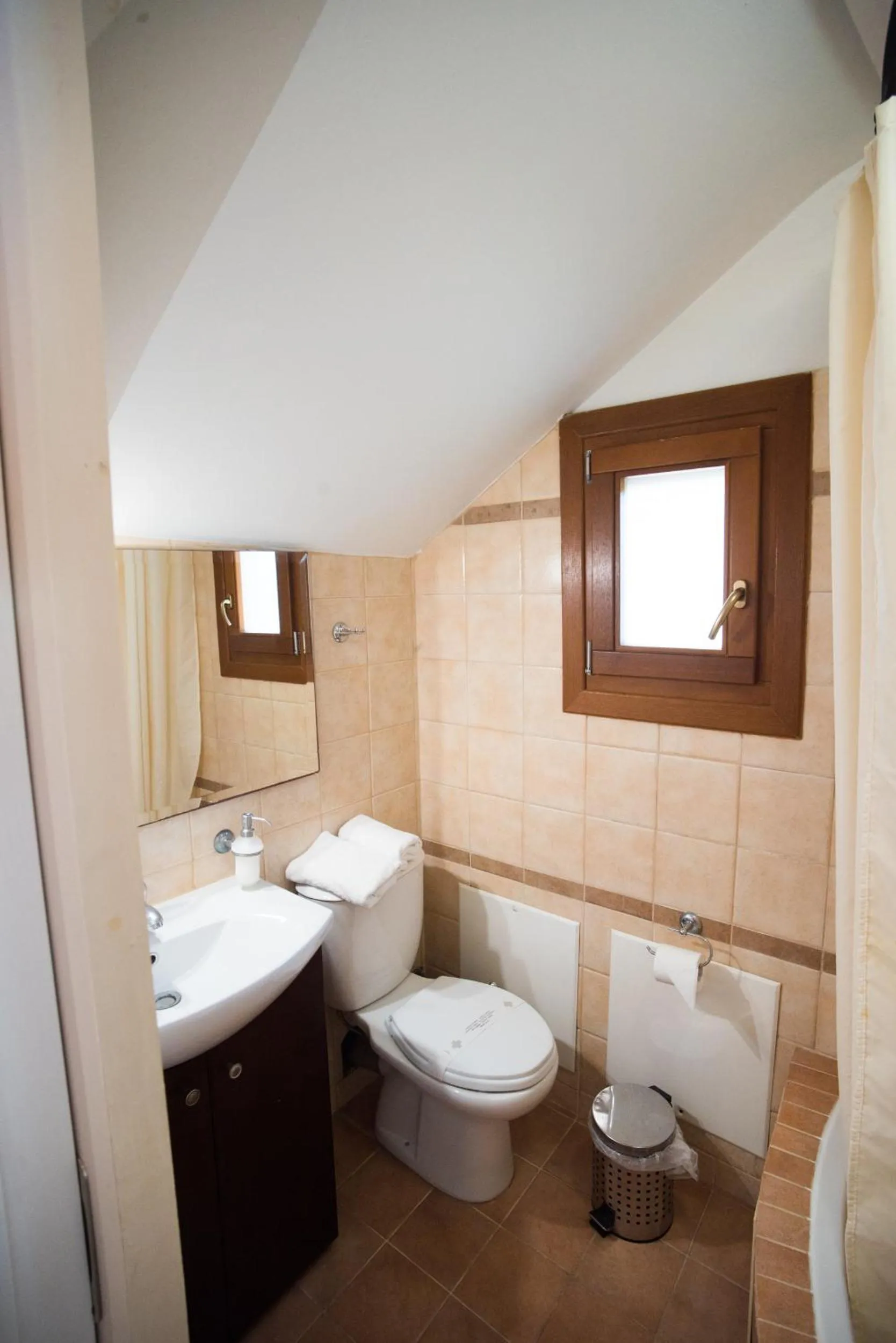 Bathroom in Katalagari Country Suites