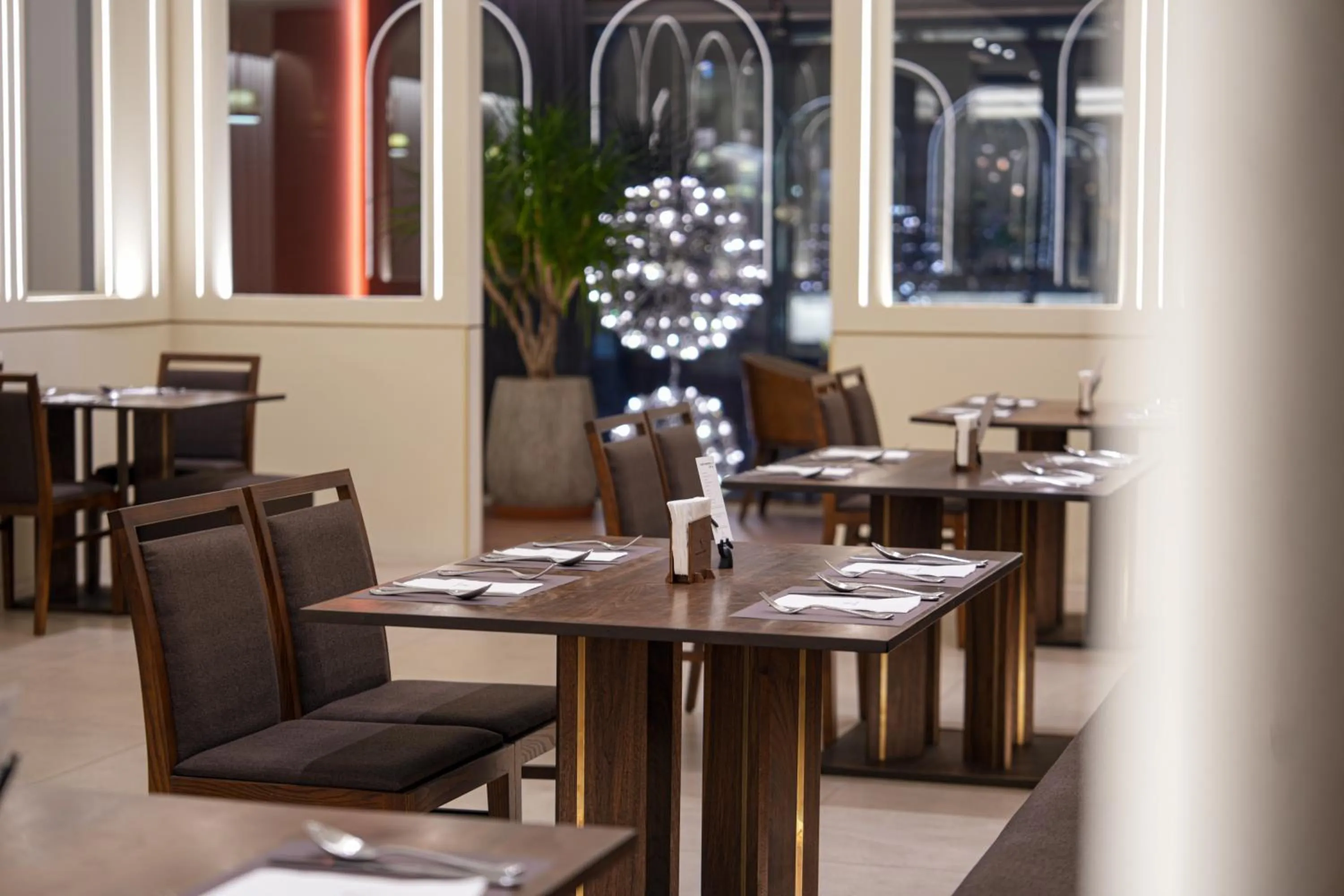 Buffet breakfast in Eldis Regent Hotel