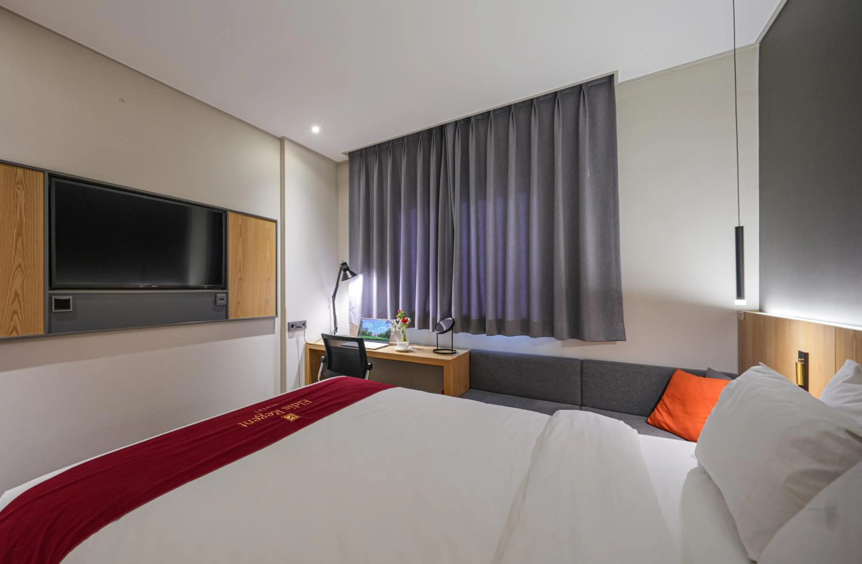 Decorative detail, Bed in Eldis Regent Hotel