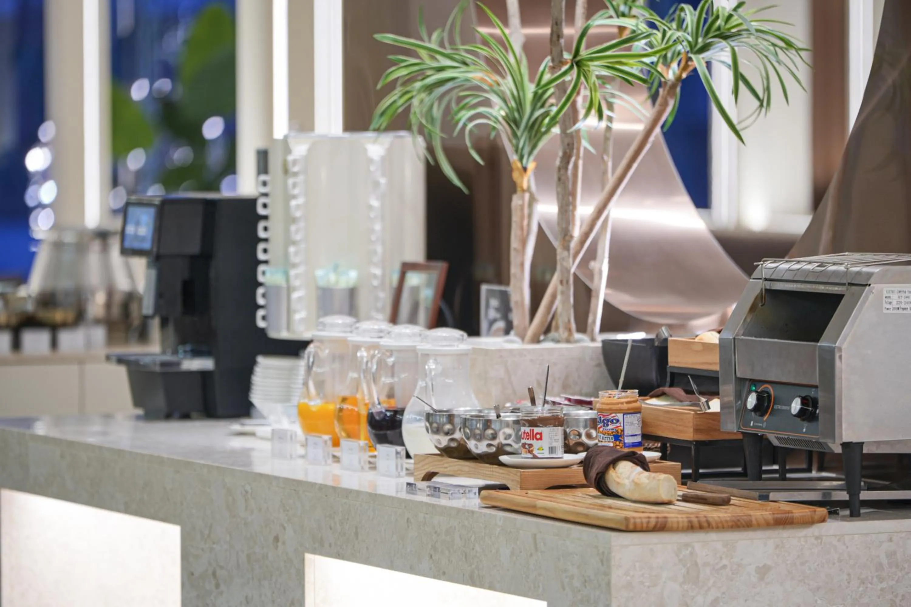 Buffet breakfast in Eldis Regent Hotel