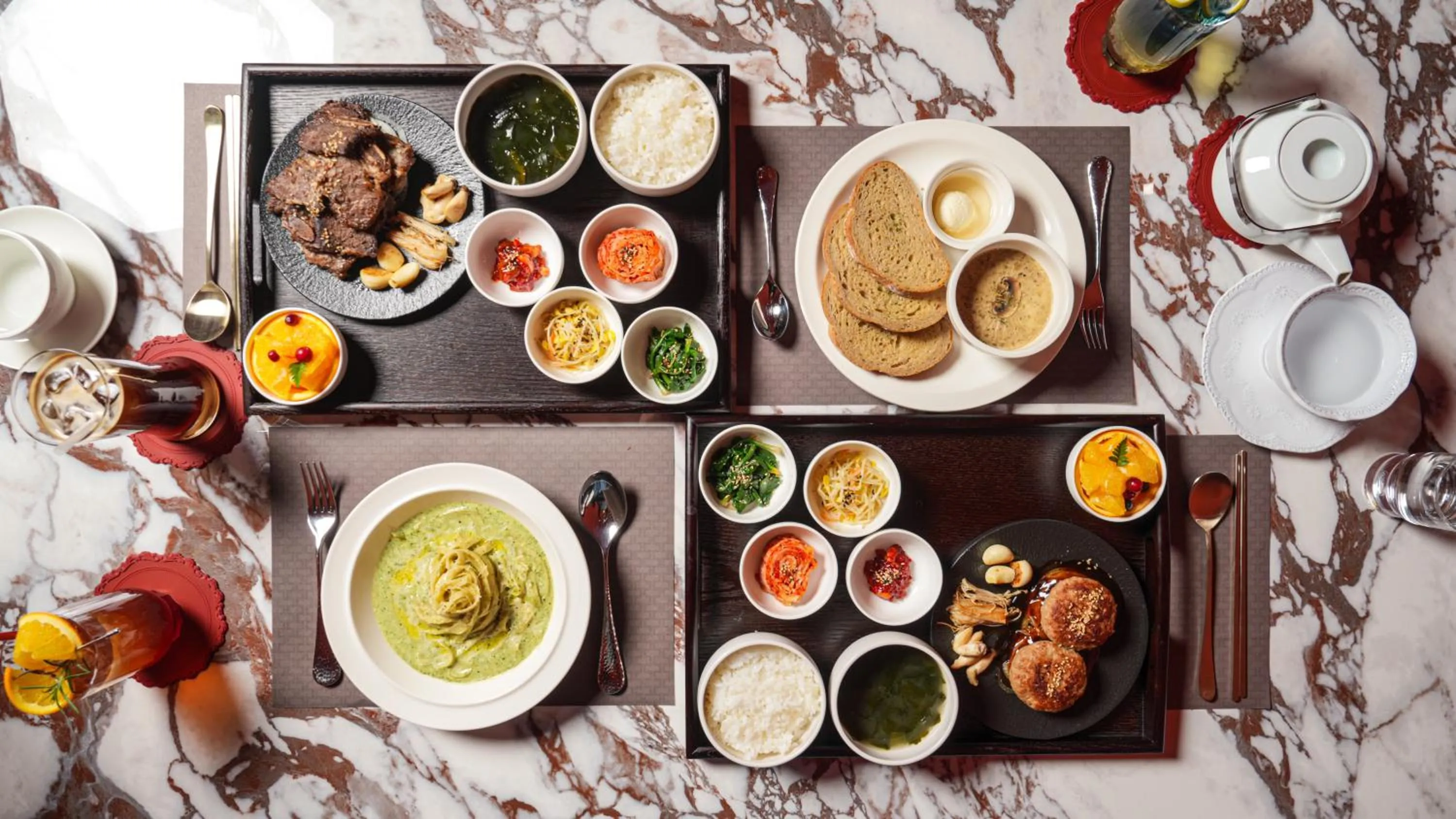 Restaurant/places to eat in Eldis Regent Hotel