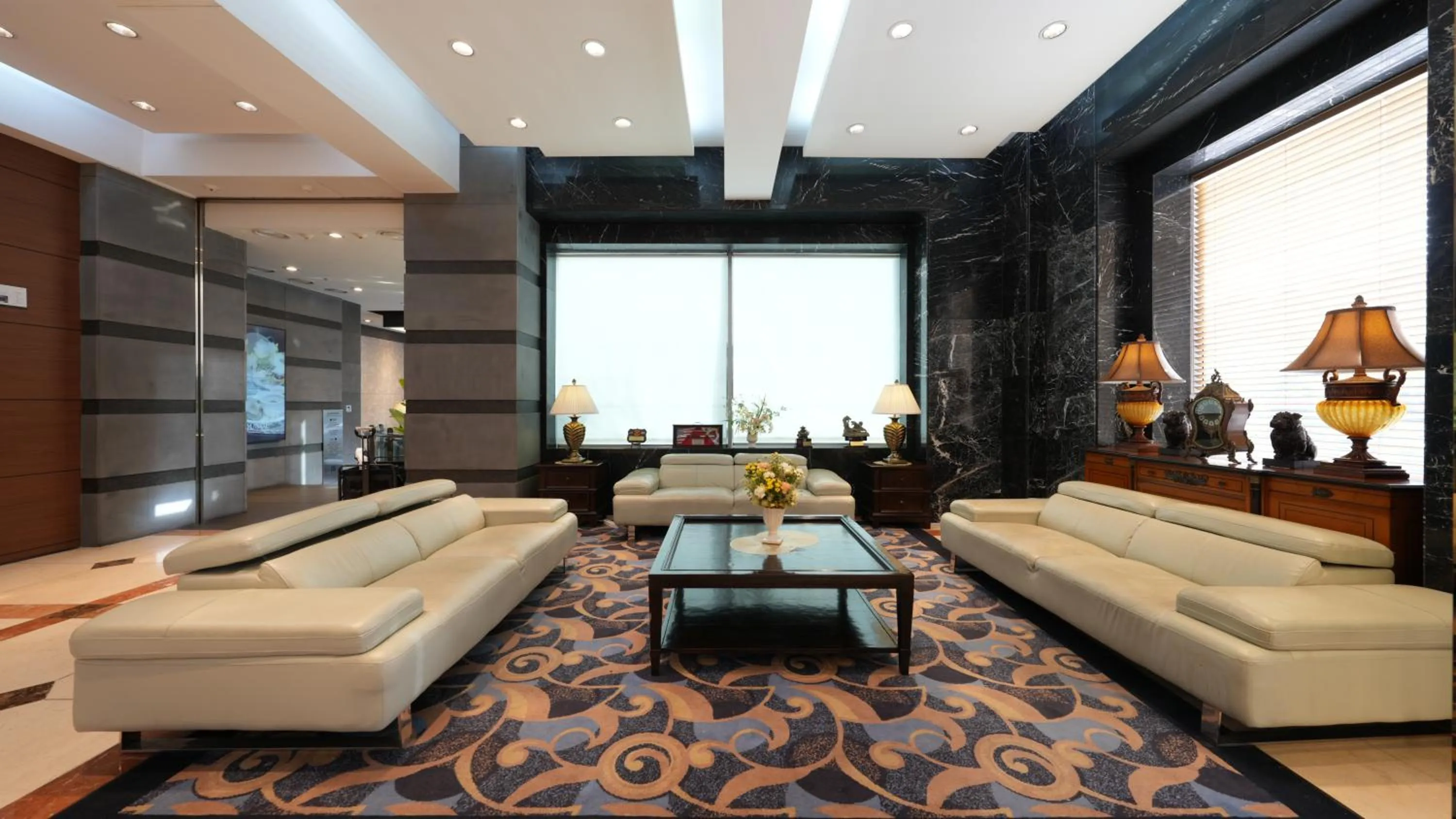 Lobby or reception in Eldis Regent Hotel