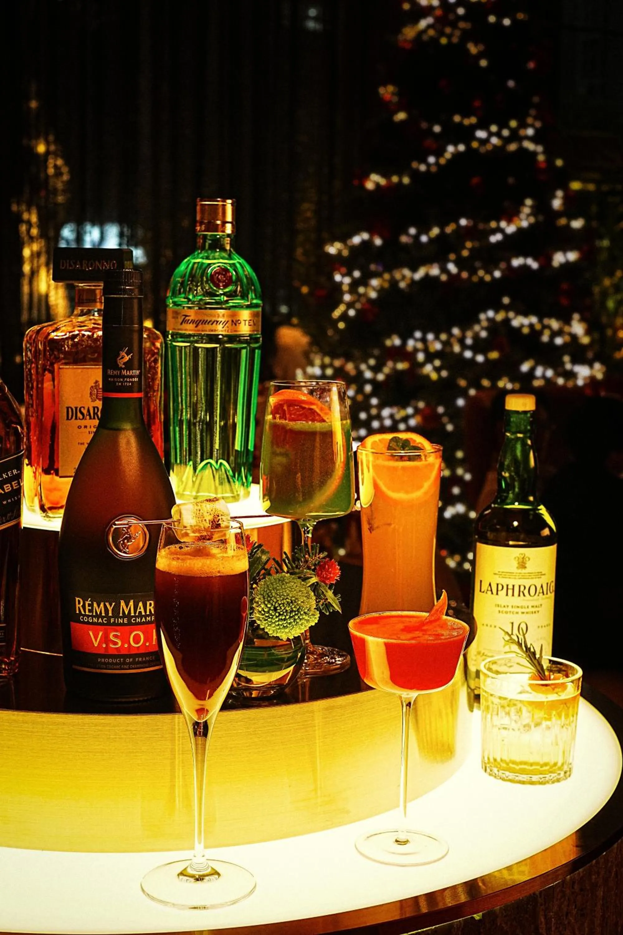 Restaurant/places to eat in Eldis Regent Hotel