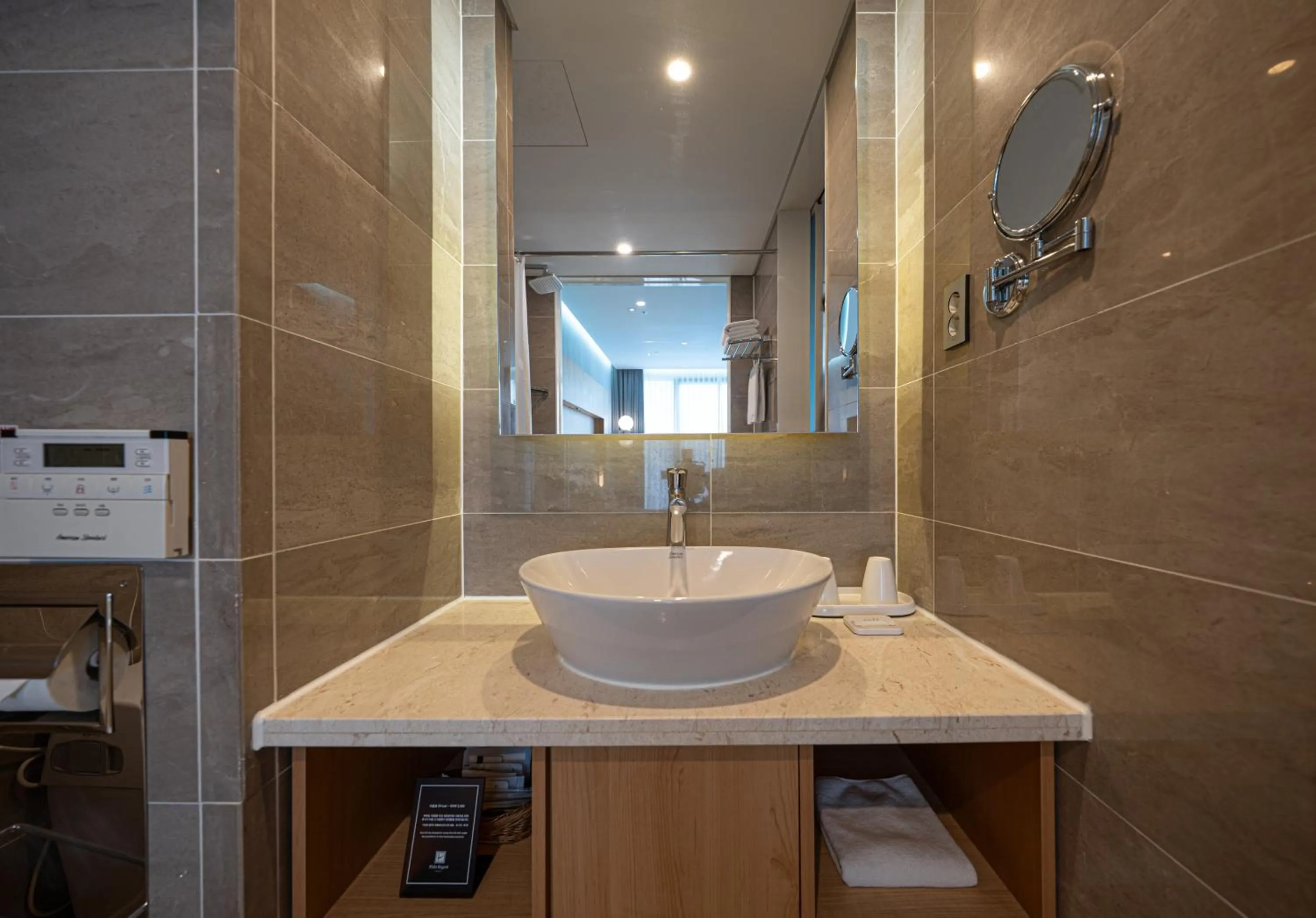 Decorative detail in Eldis Regent Hotel