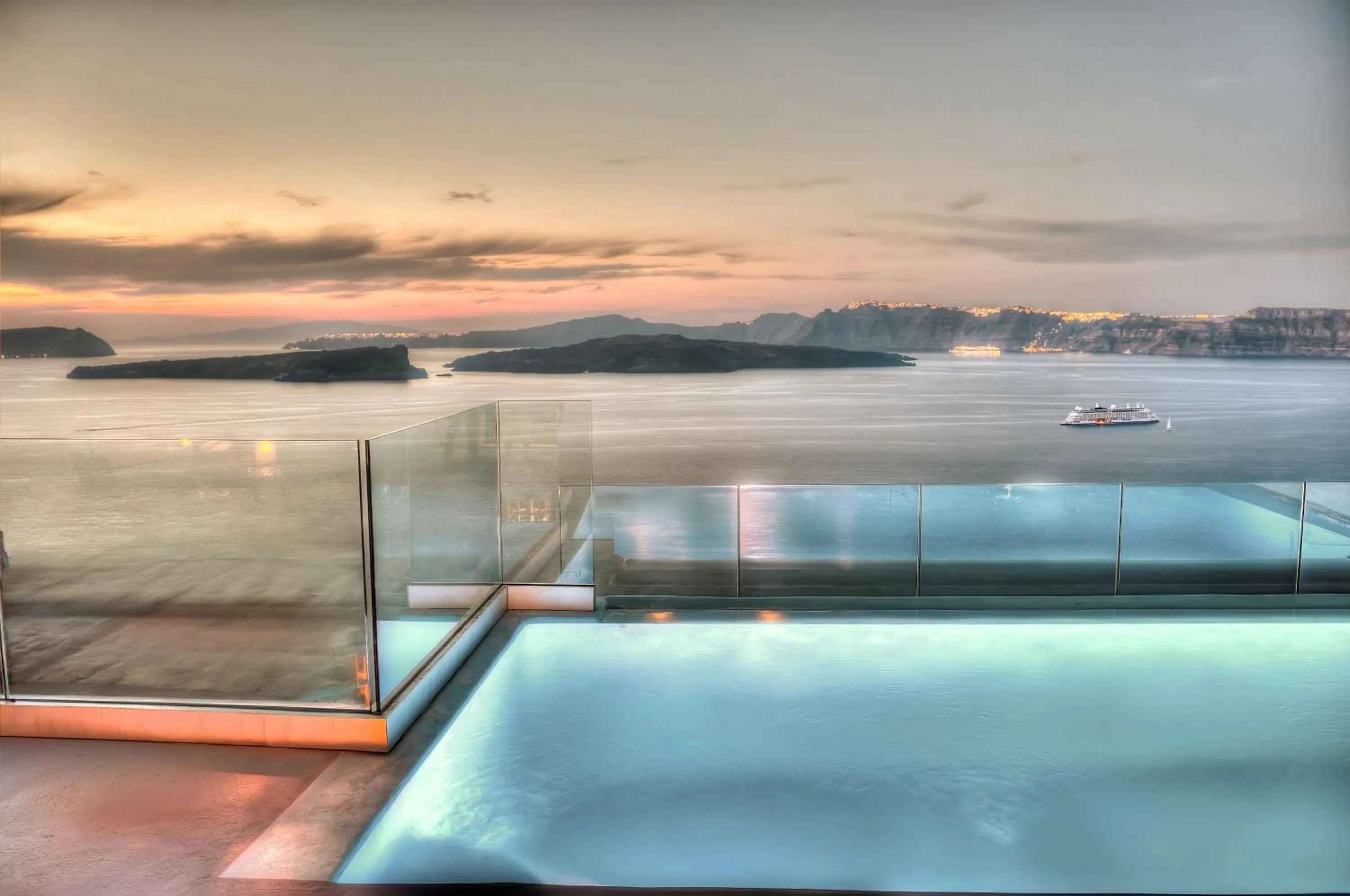 Swimming pool in Astarte Suites