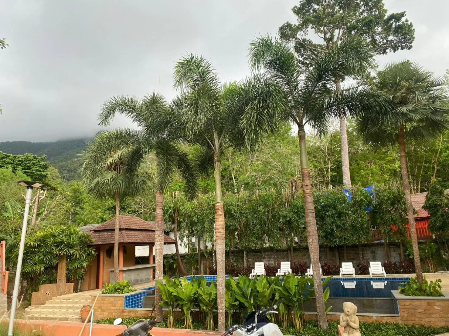 Garden in Du-sila Hotel kohchang
