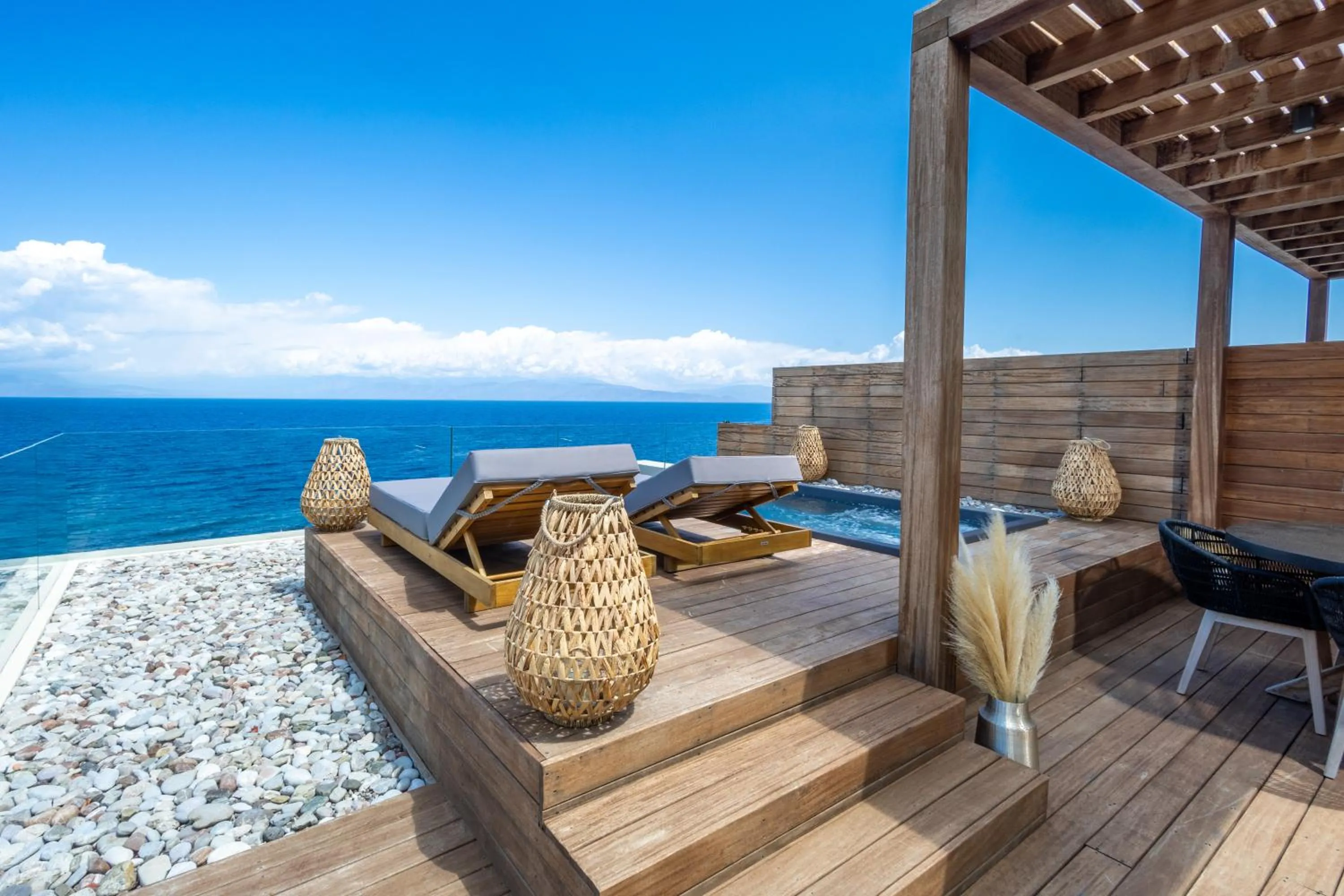 Alissachni SeaSide Hotel