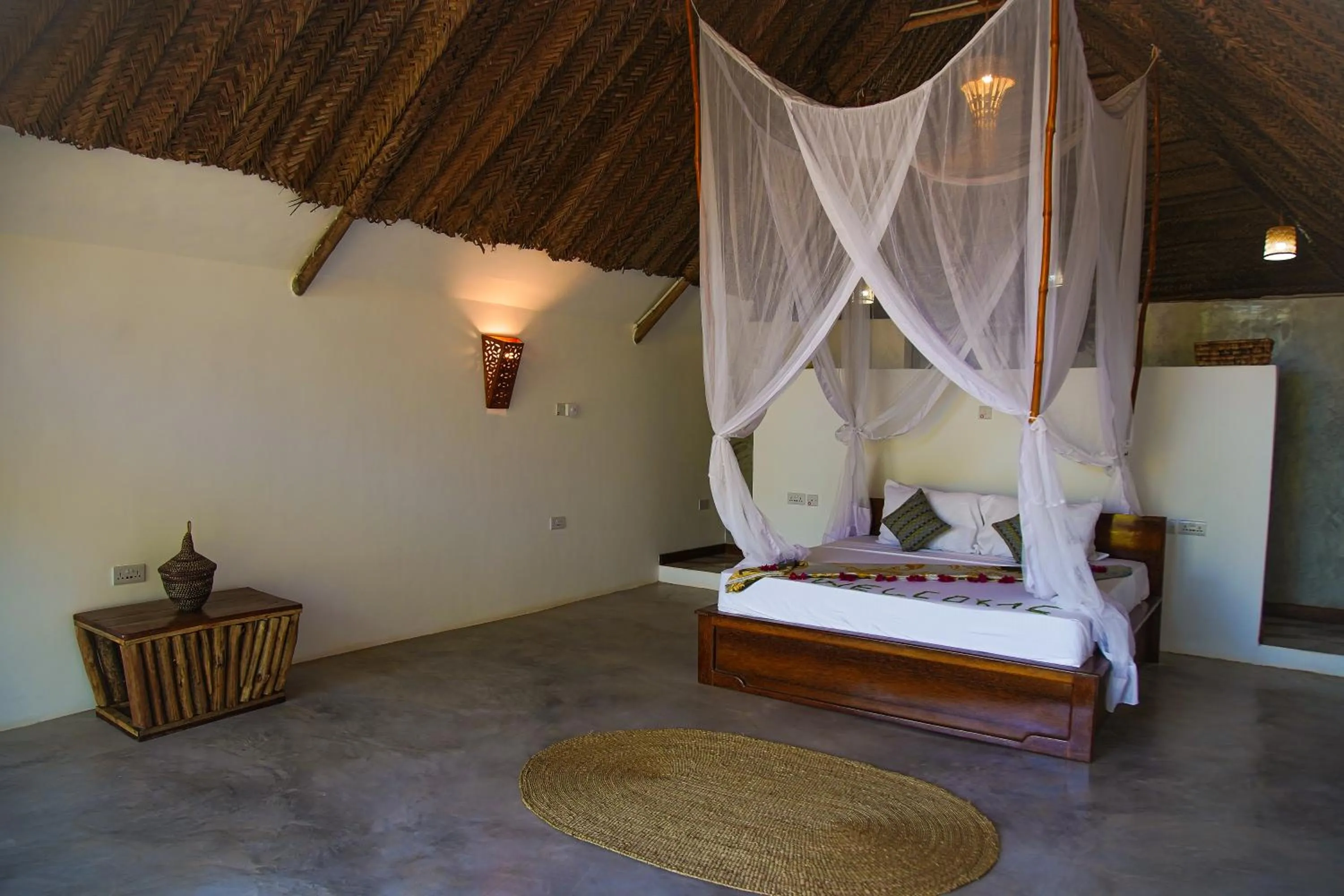 Deluxe Double Room with Balcony in Kidoti Bay