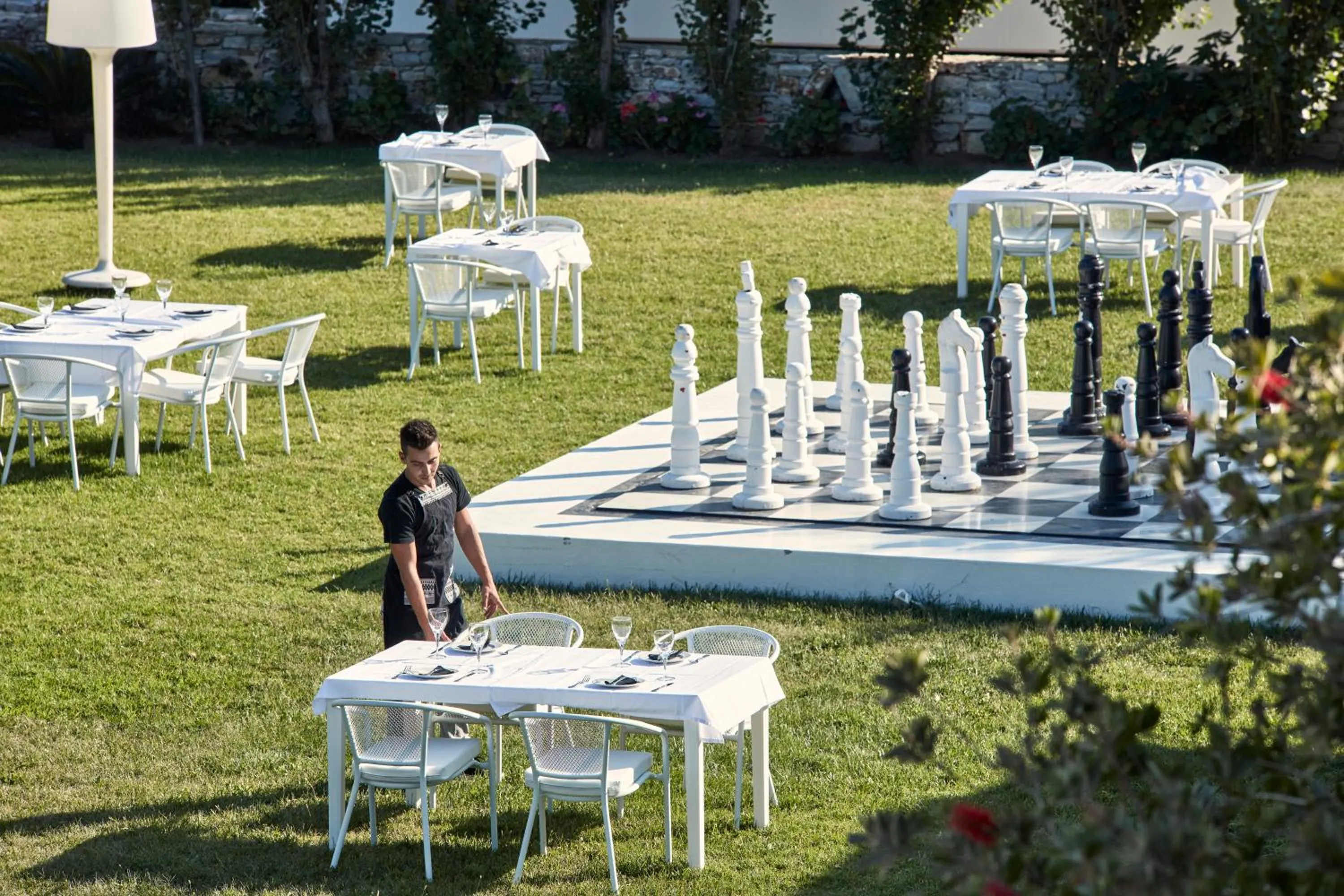 Restaurant/places to eat in Lagos Mare Hotel