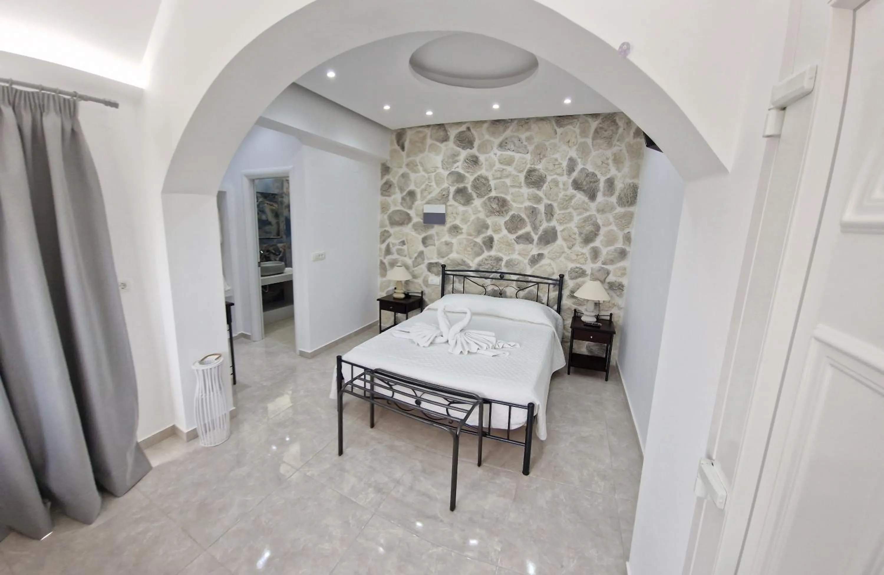 Bed in Stavros Villas