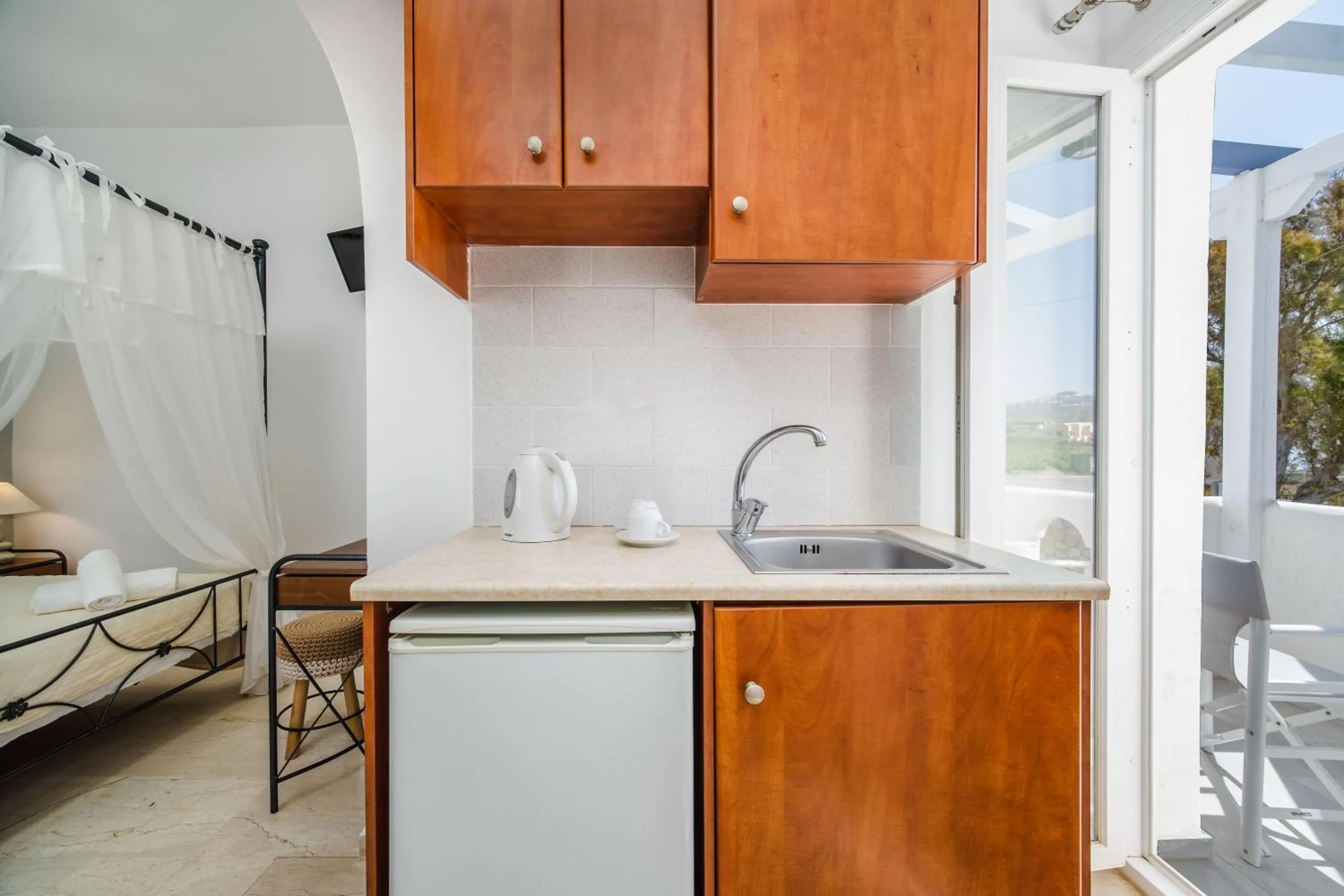 Kitchen or kitchenette in Stavros Villas