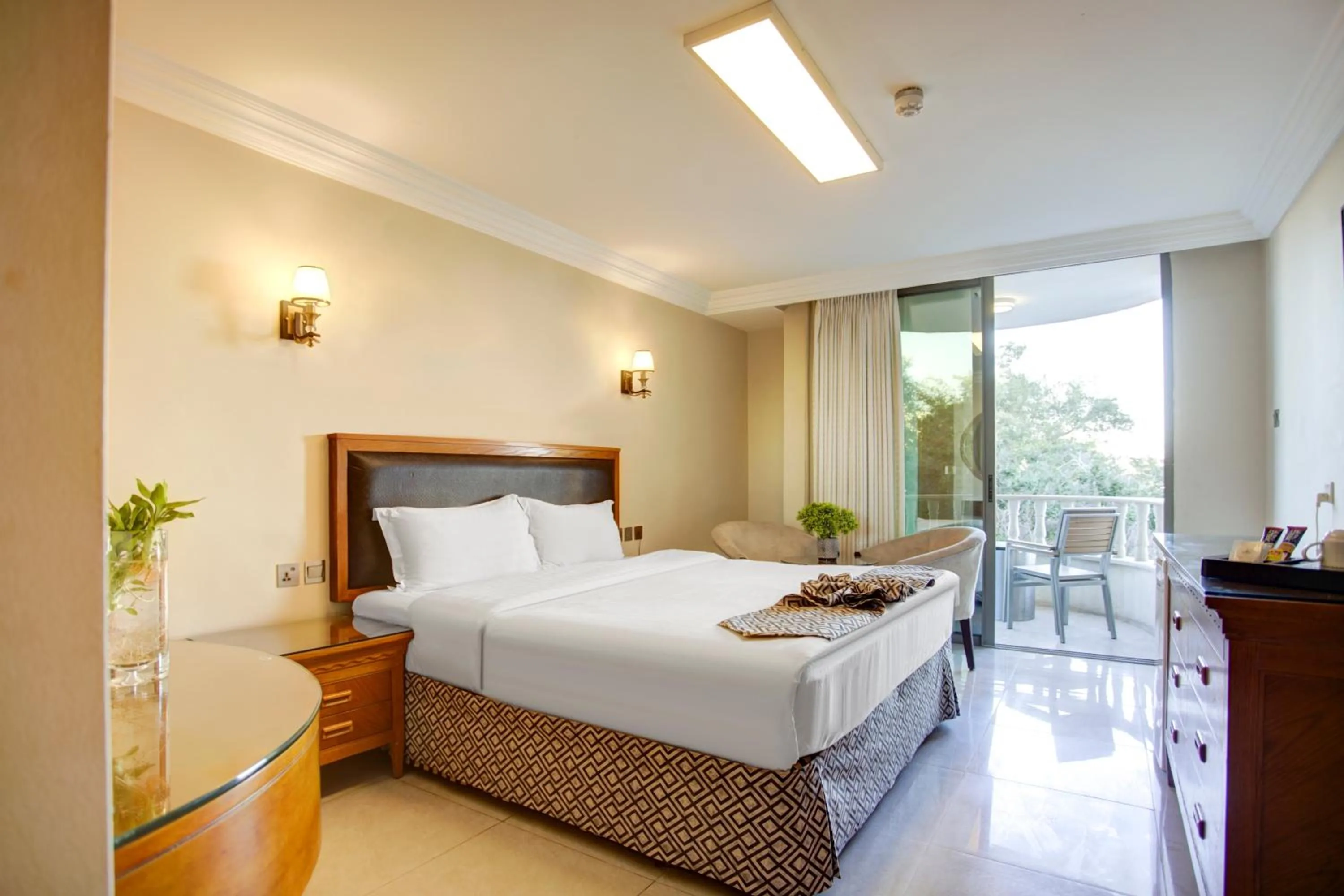 Bed in Dweik Hotel LUXURY 3